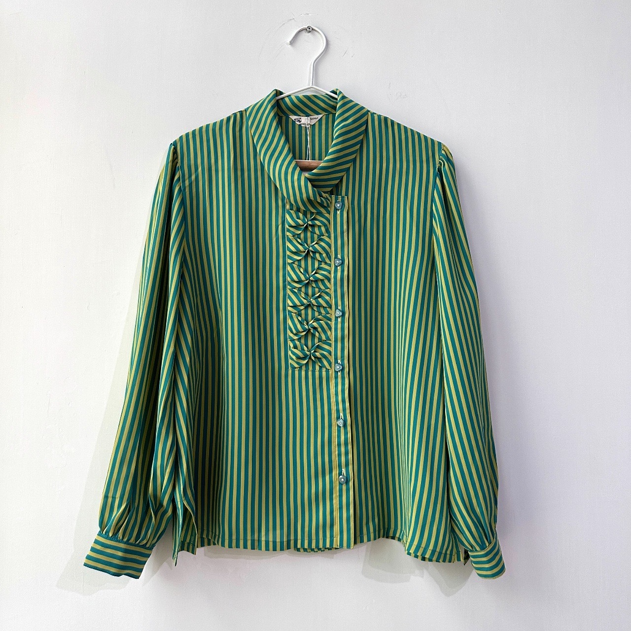 日本製黃綠間條層層蝴蝶結上衣