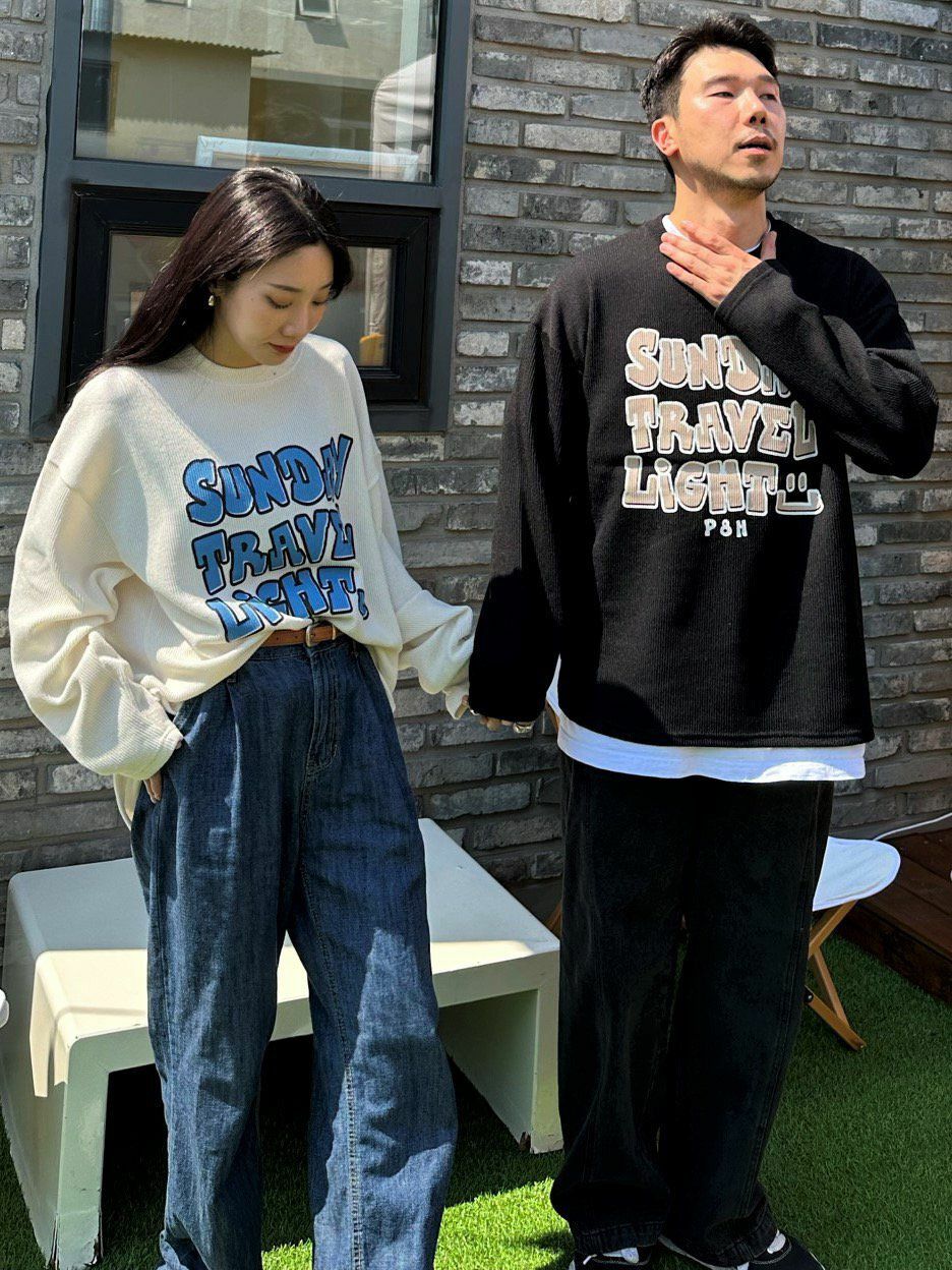 英文字衛衣 PLUS82HIYA-023T