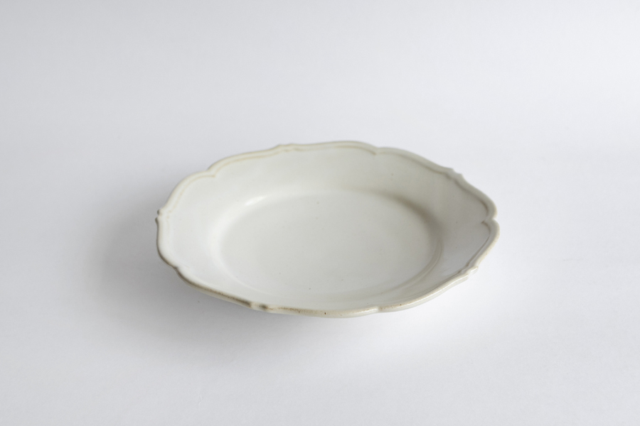Awabi ware 岡本純一-輪花皿M 白磁