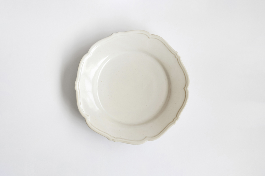 Awabi ware 岡本純一-輪花皿M 白磁