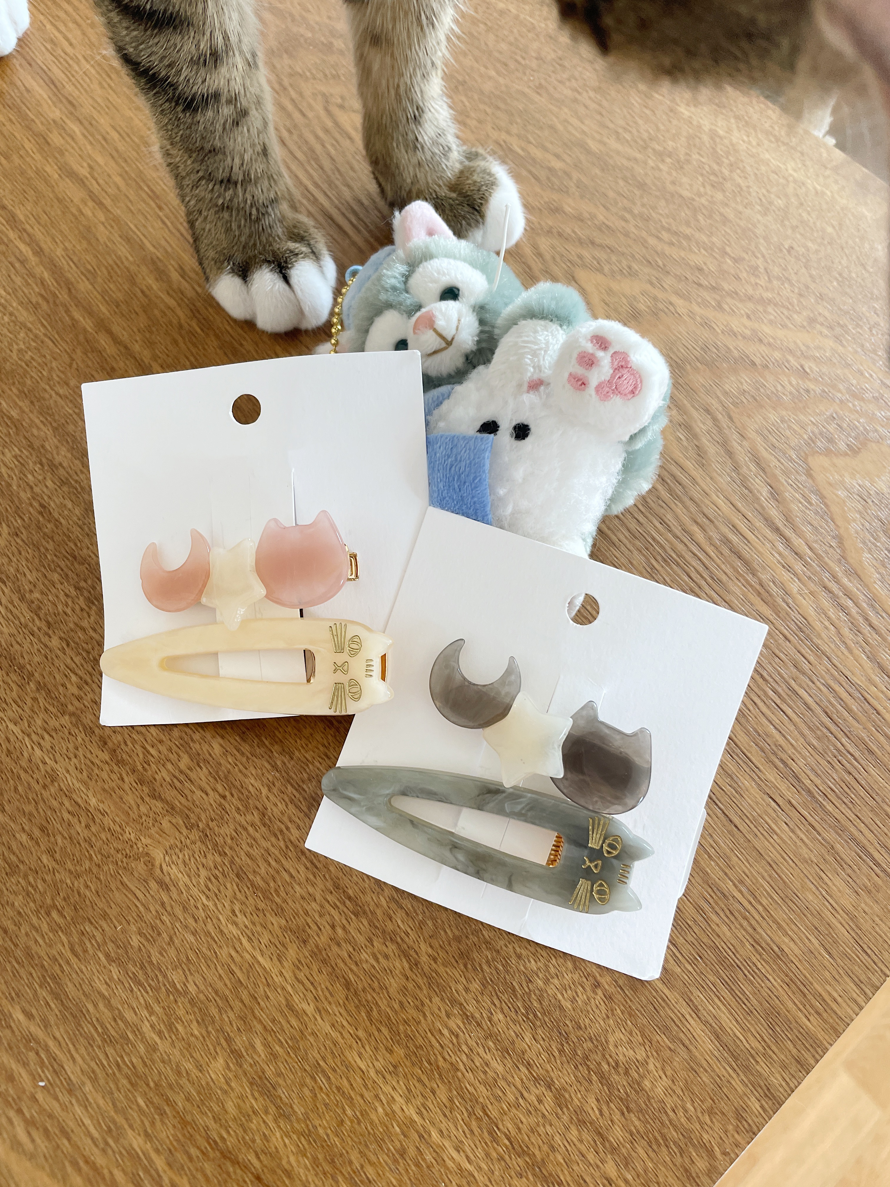 AC050 Meow In Dream Hair Clip