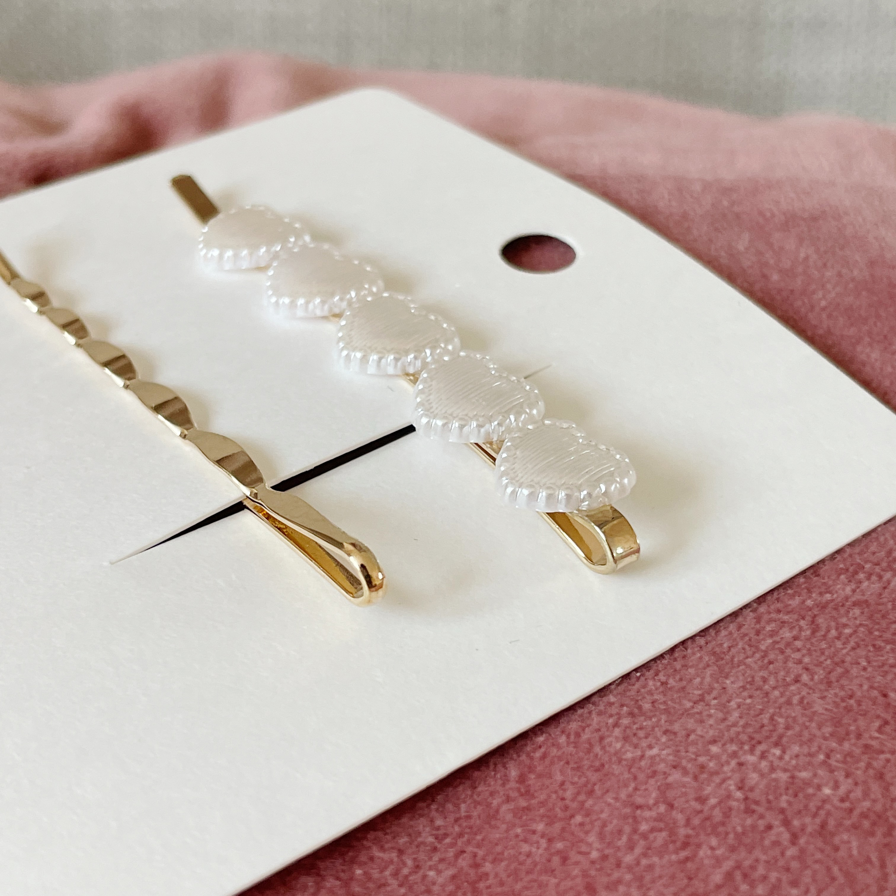 AC053 Silky Heart Hair Clip