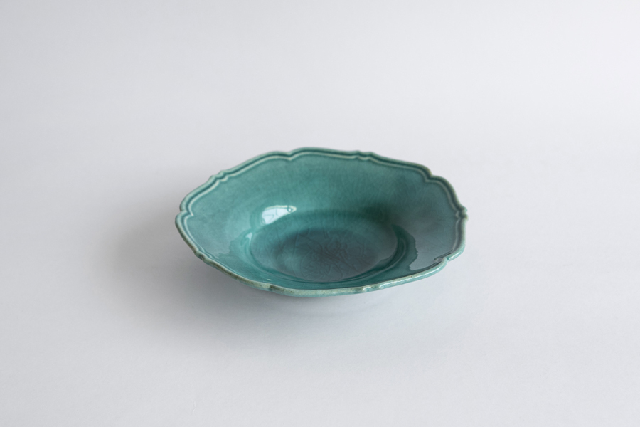 Awabi ware 岡本純一-輪花中深皿 土耳其藍