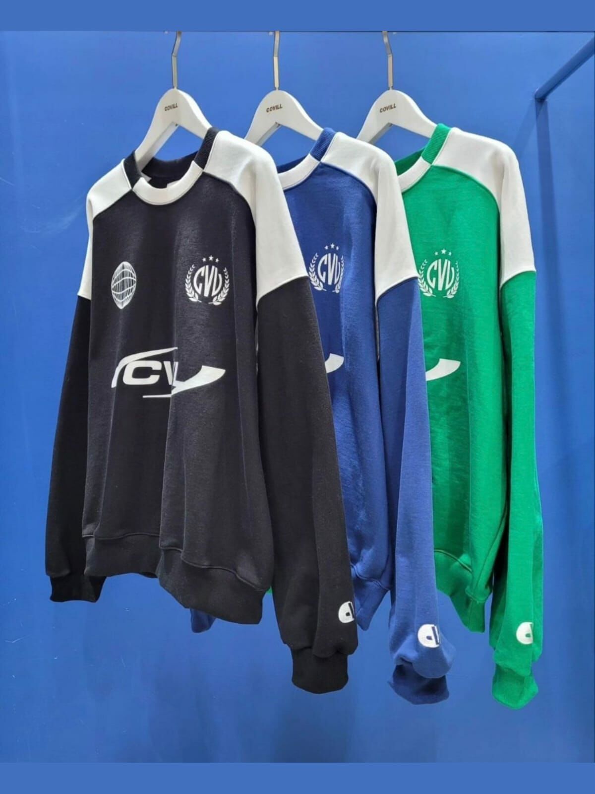 OverSize拼色英文字衛衣 Covill-030T