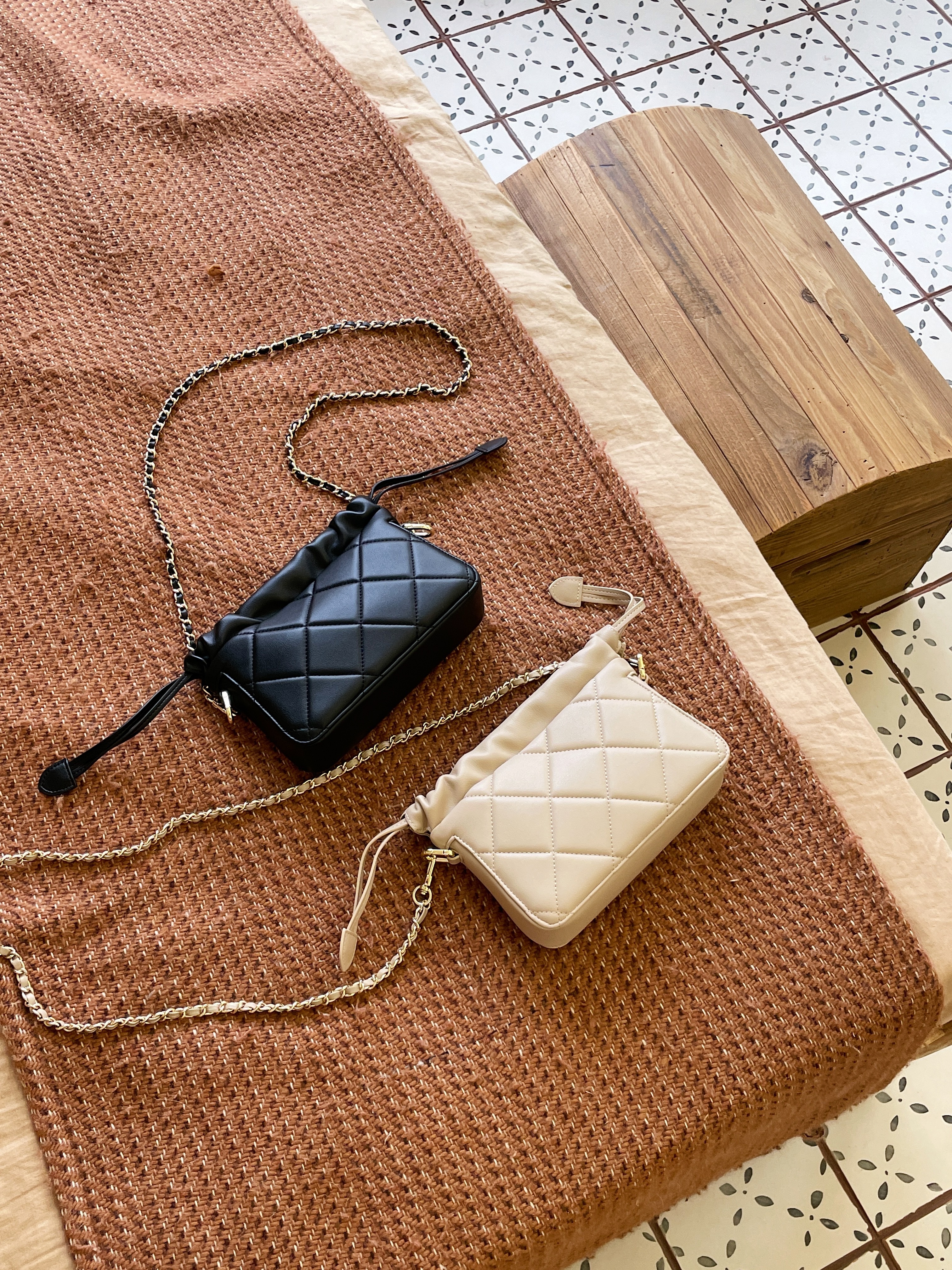 AC046 Bowie Mini Handbag