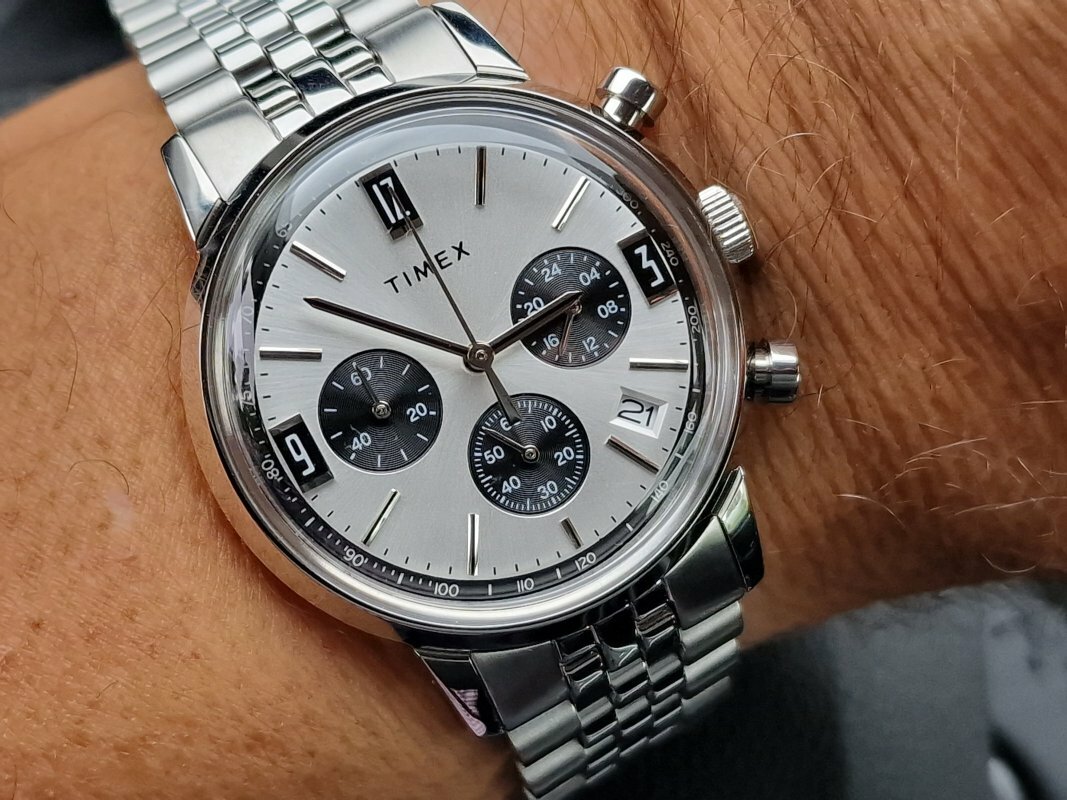 萬年鐘錶 - TIMEX 天美時   Q-Timex  經典精緻呈現三眼計時男錶-皮革款  TW2W10400   timex Q  錶徑40MM