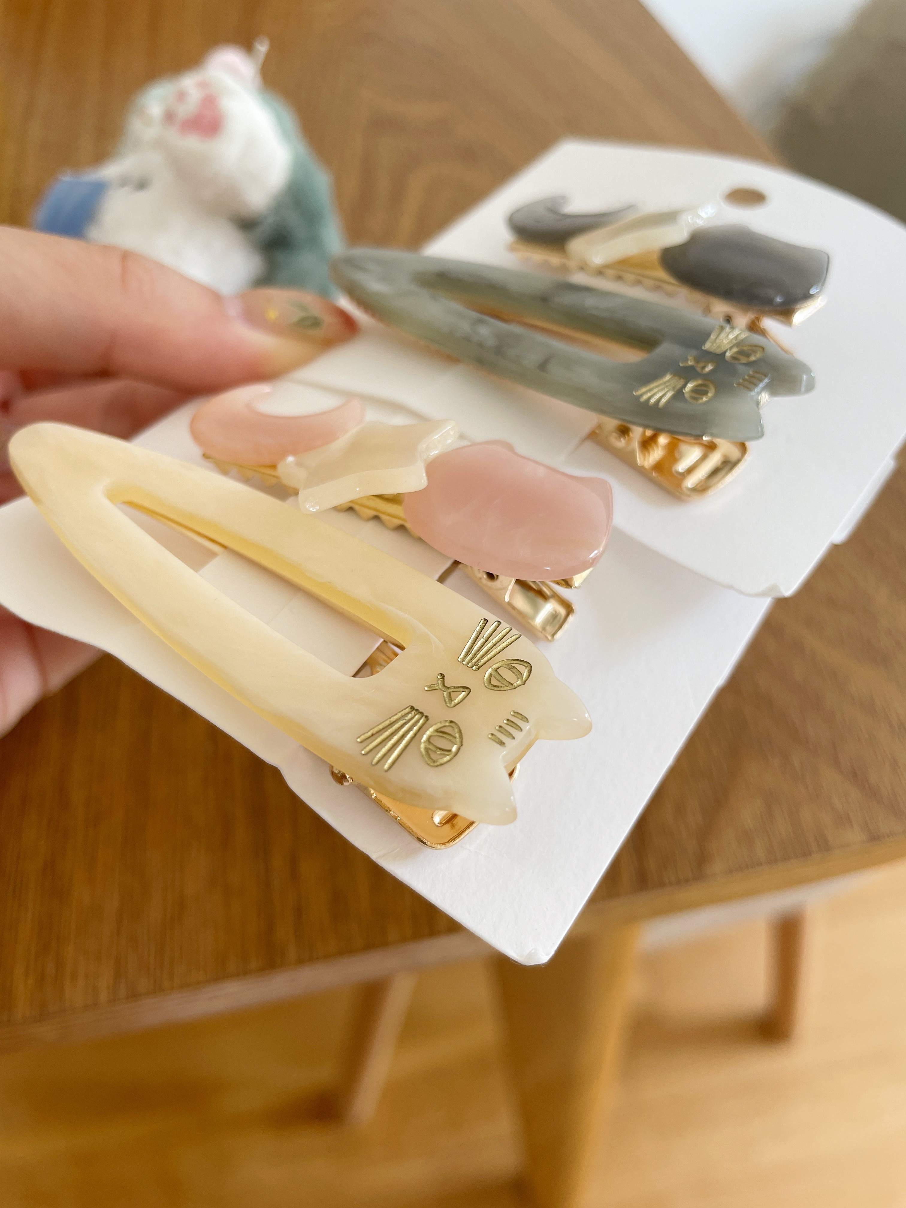 AC050 Meow In Dream Hair Clip