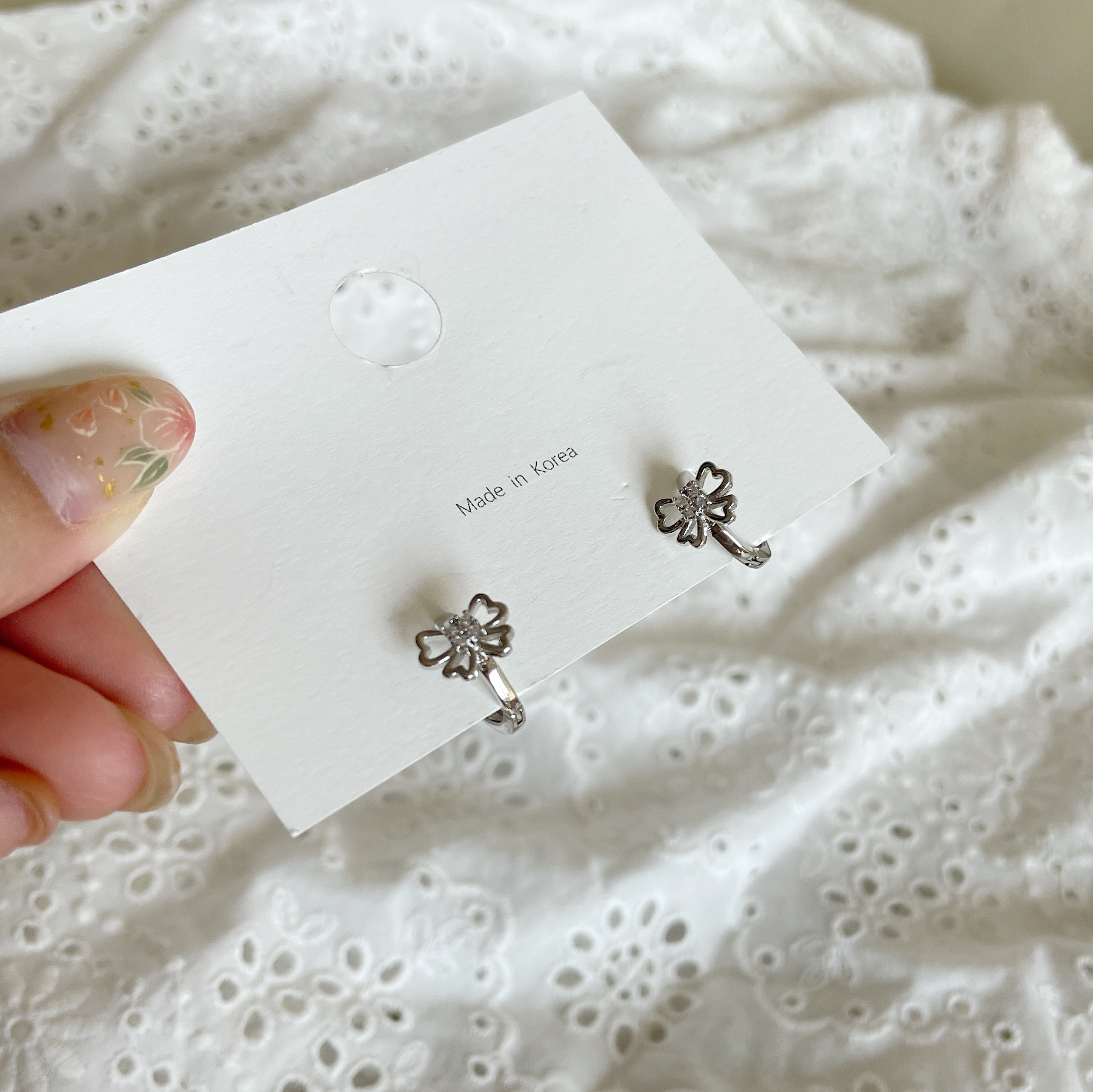 AC061 Mini Ribbon Earrings