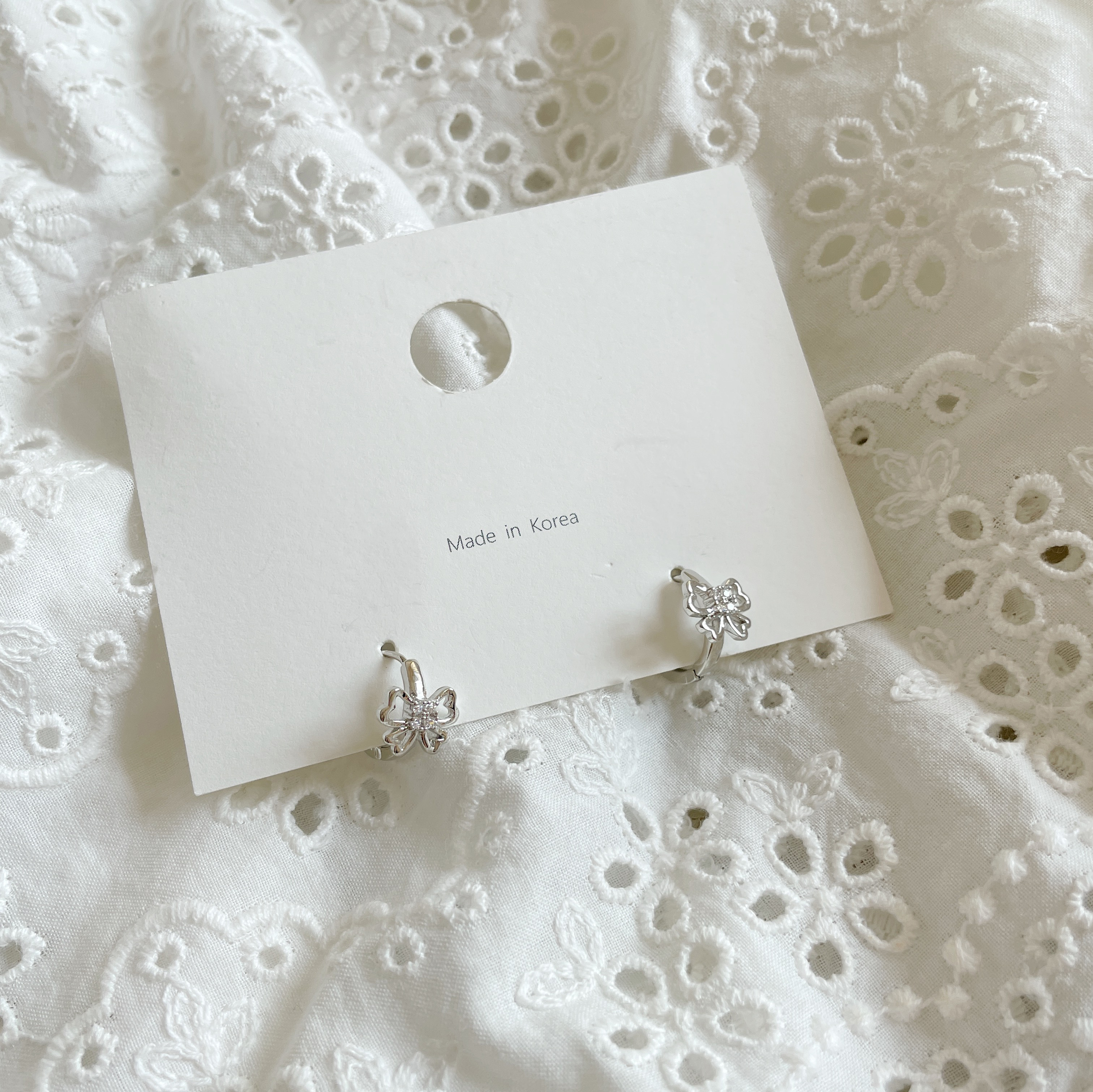 AC061 Mini Ribbon Earrings