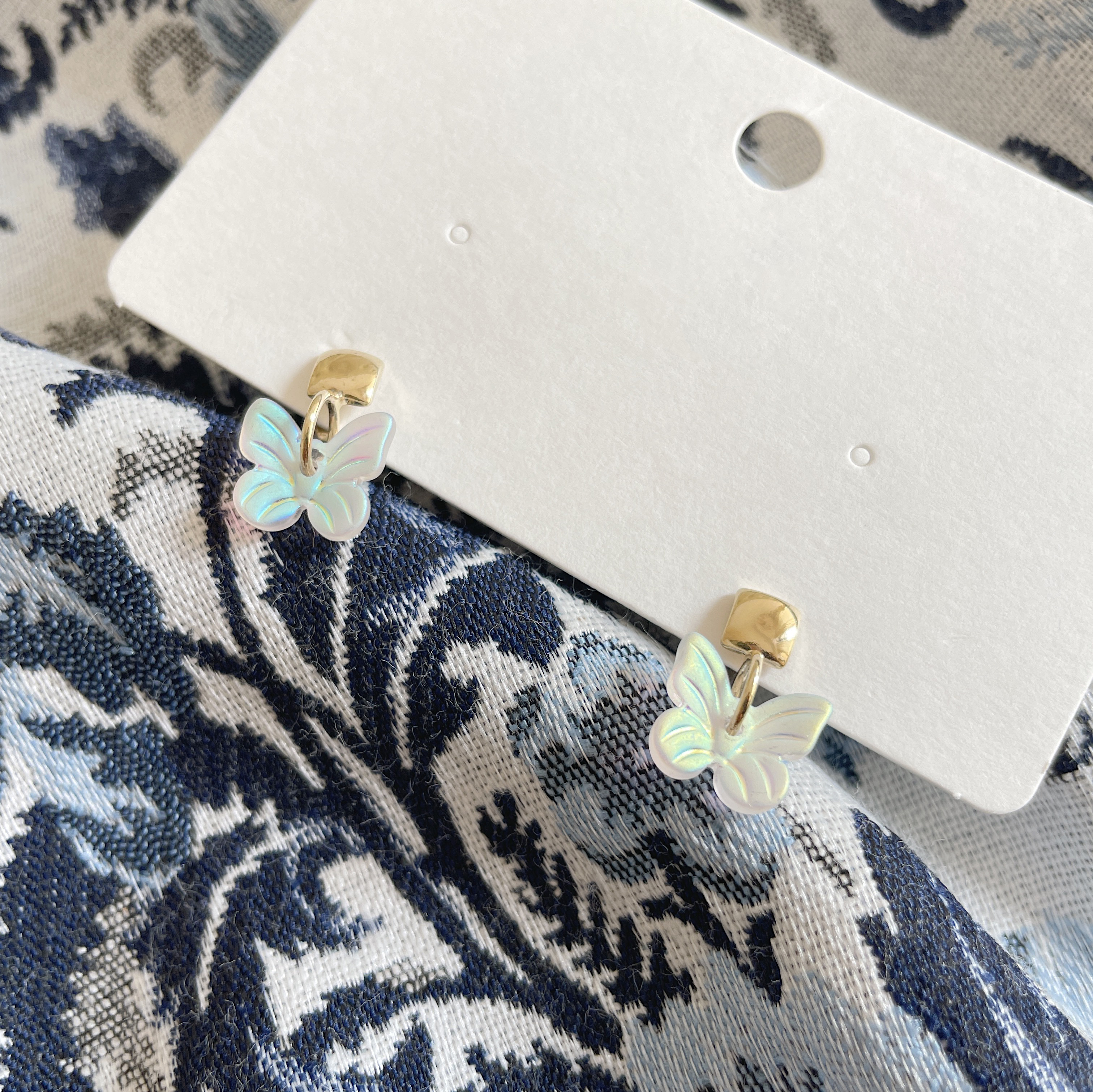 AC065 Bufferfly Earrings