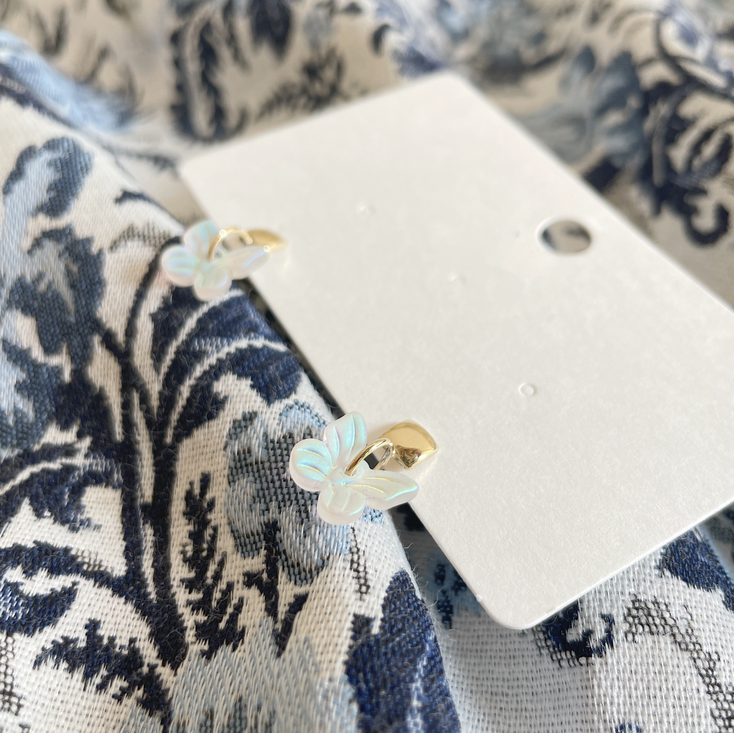 AC065 Bufferfly Earrings