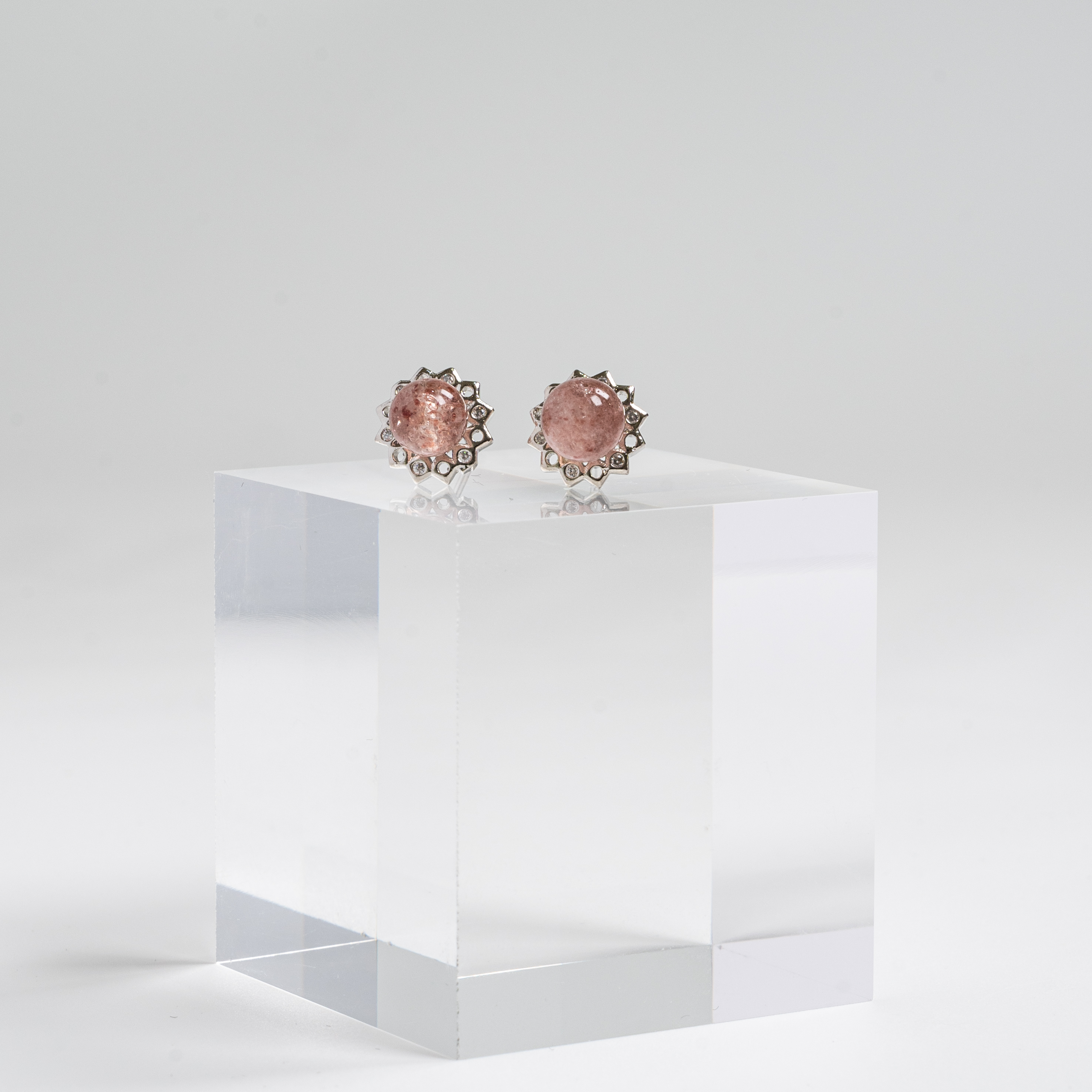 【草莓晶】太陽花小碎鑽耳環