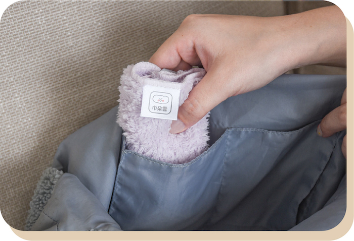 擦手巾放包包攜帶示意