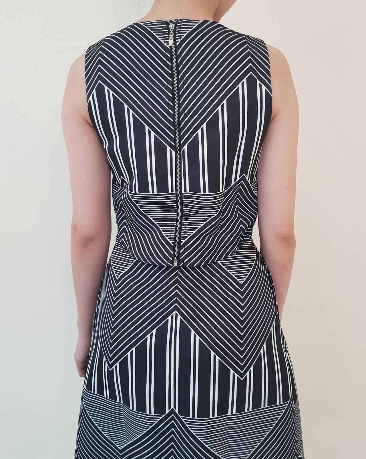 ASYMM STRIPED ALINE DRESS