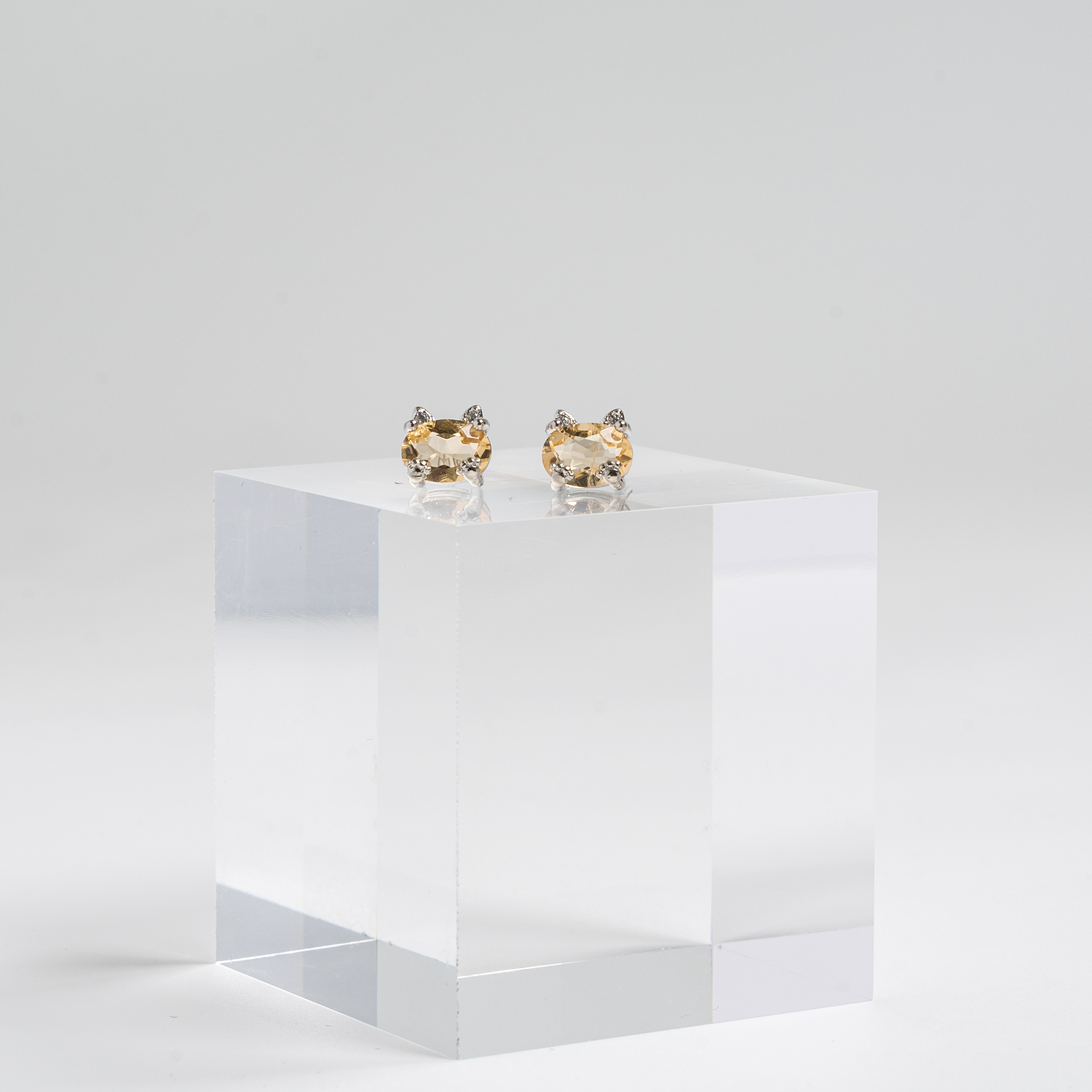 【黃水晶】簡約小貓咪耳環