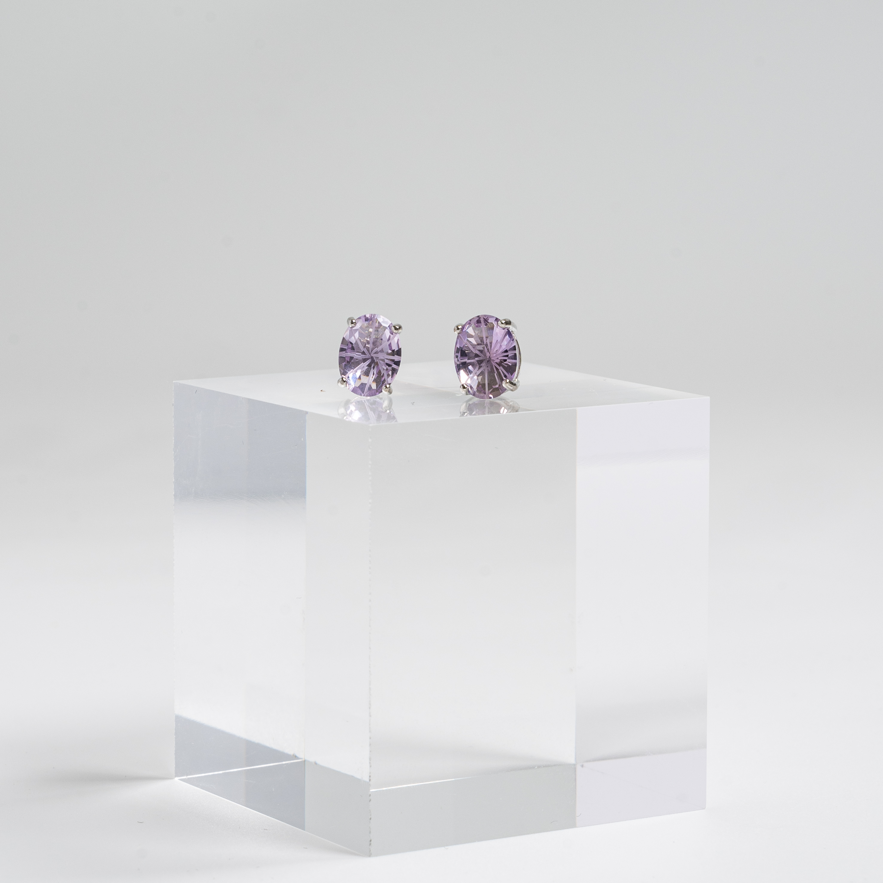 【紫水晶】簡約鑽面耳環