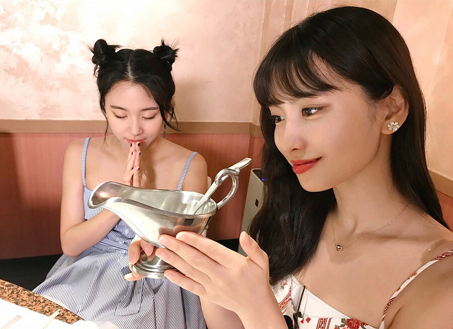 韓國WING BLING授權 清秀氣質小白花兩式耳環(Twice Momo、效定同款)