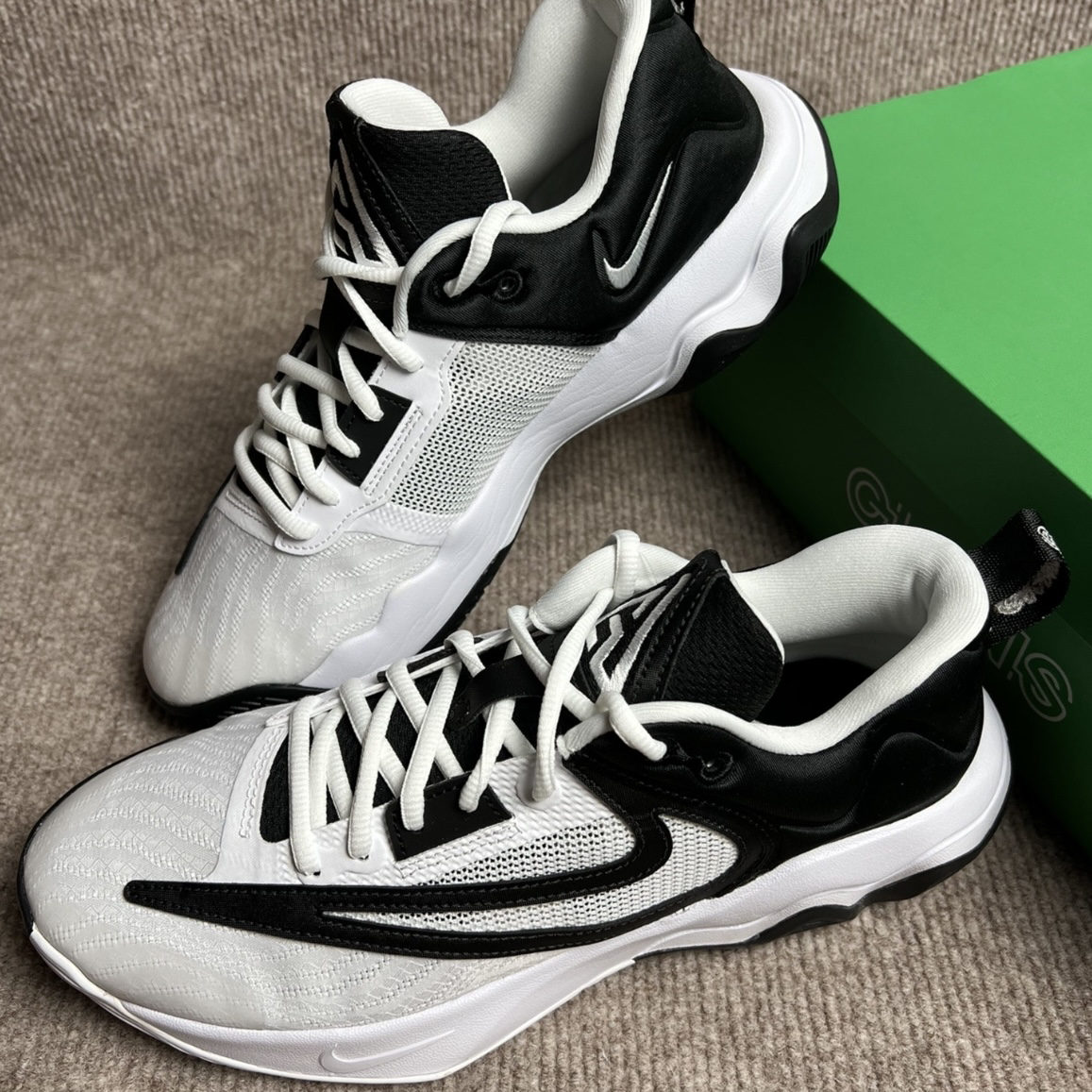 Nike Giannis Immortality 3 EP 白黑 字母哥3 實戰籃球鞋