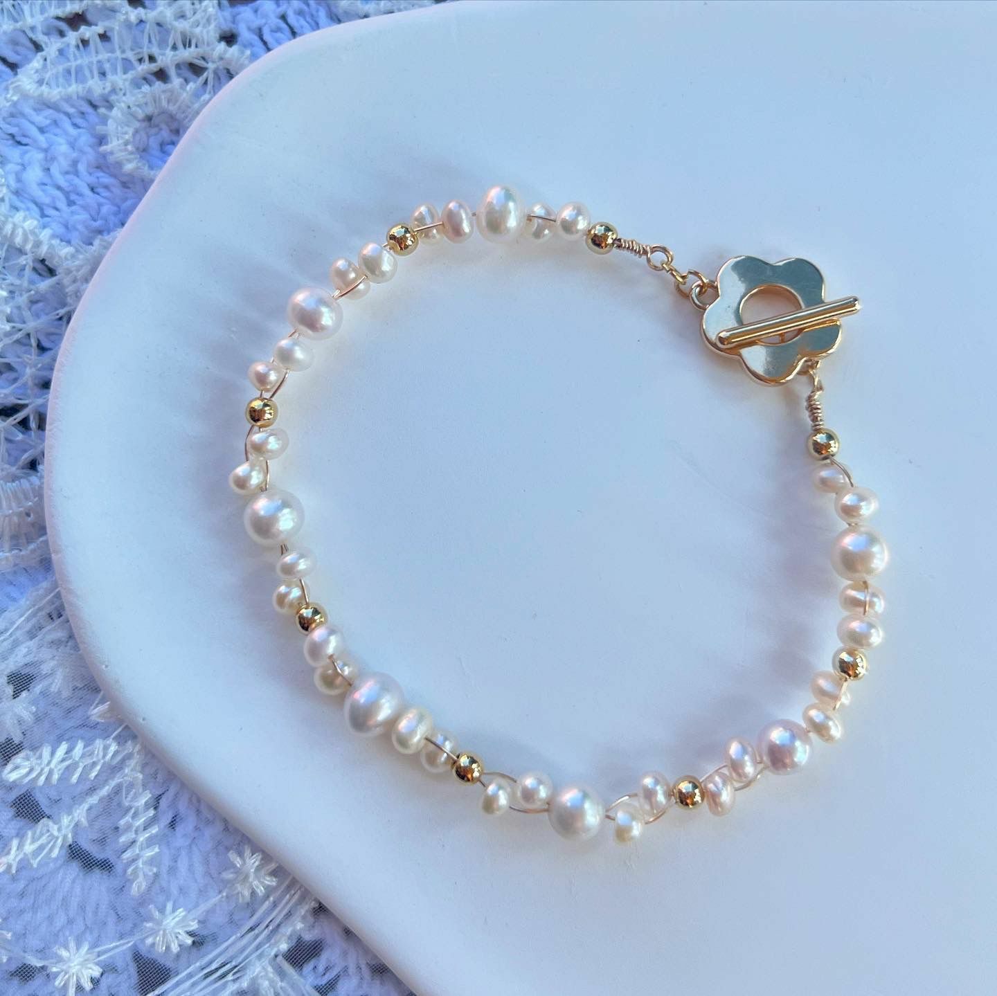 RABBIT BOUQUET天然石手作水晶手鏈-Pearl Luster