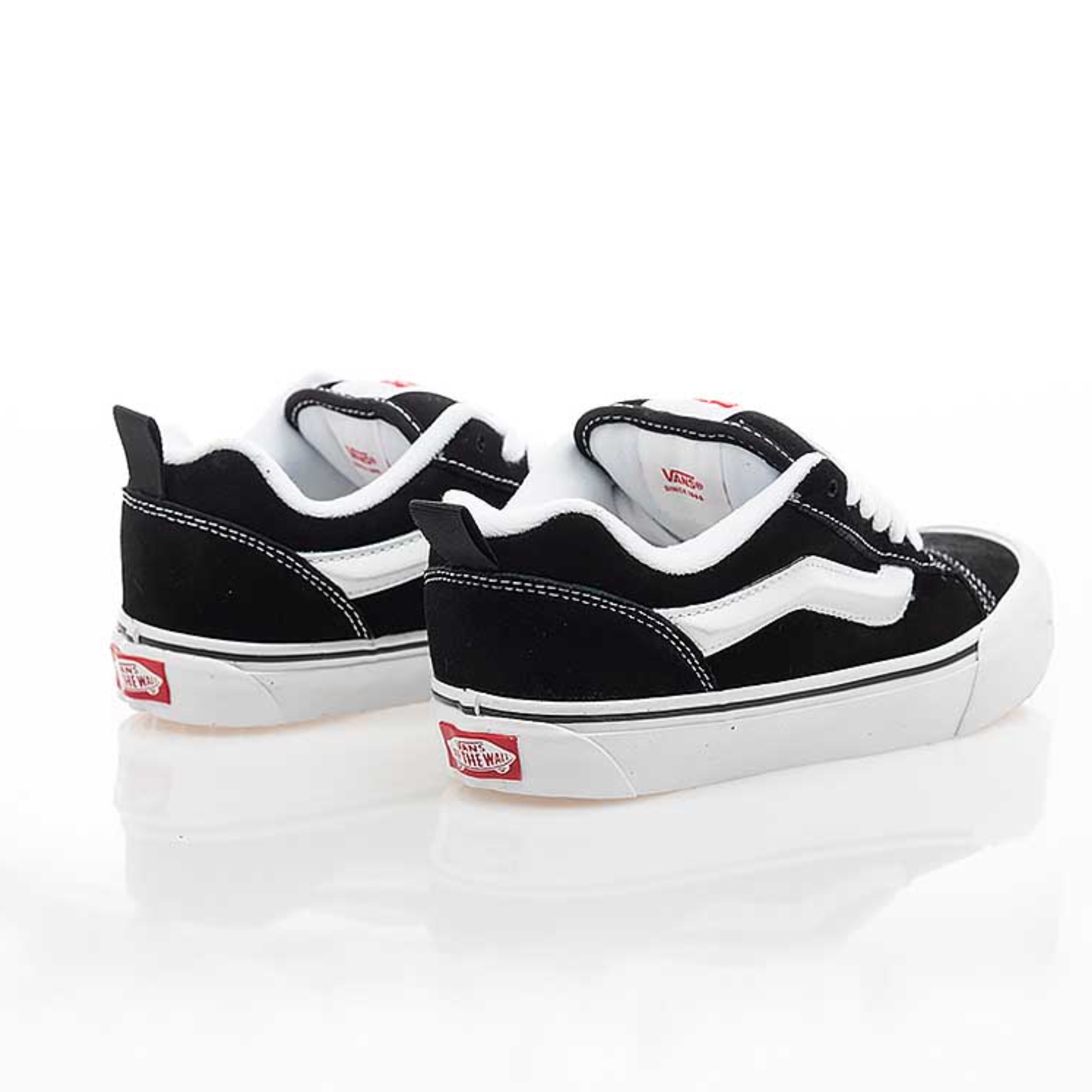 VANS KNU SKOOL 黑白滑板鞋麵包鞋V130100136