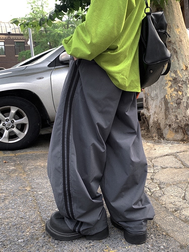 Aurocean 學院風復古寬鬆尼龍運動褲