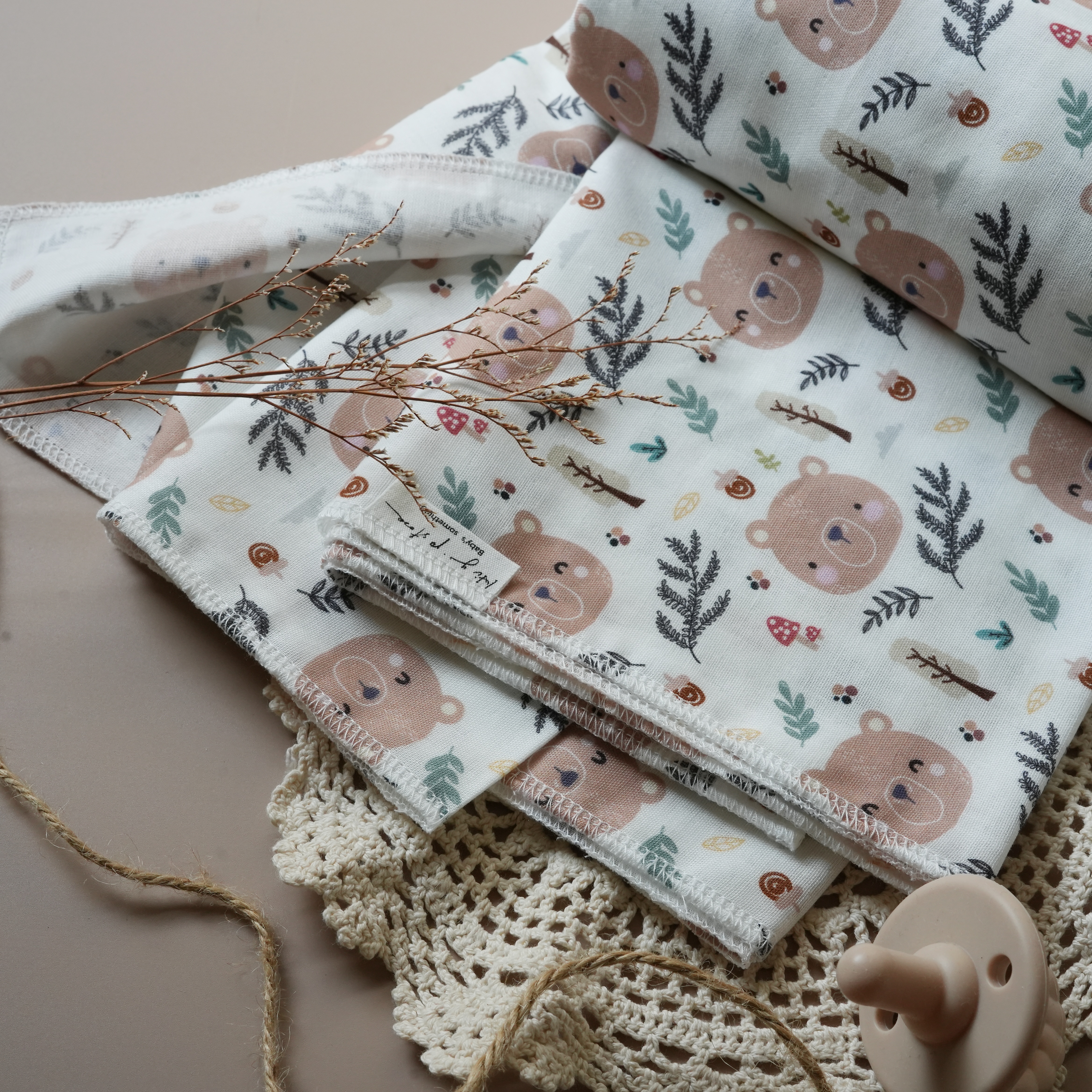 Hi Y.P store-包巾-獨家設計款-森林棕熊