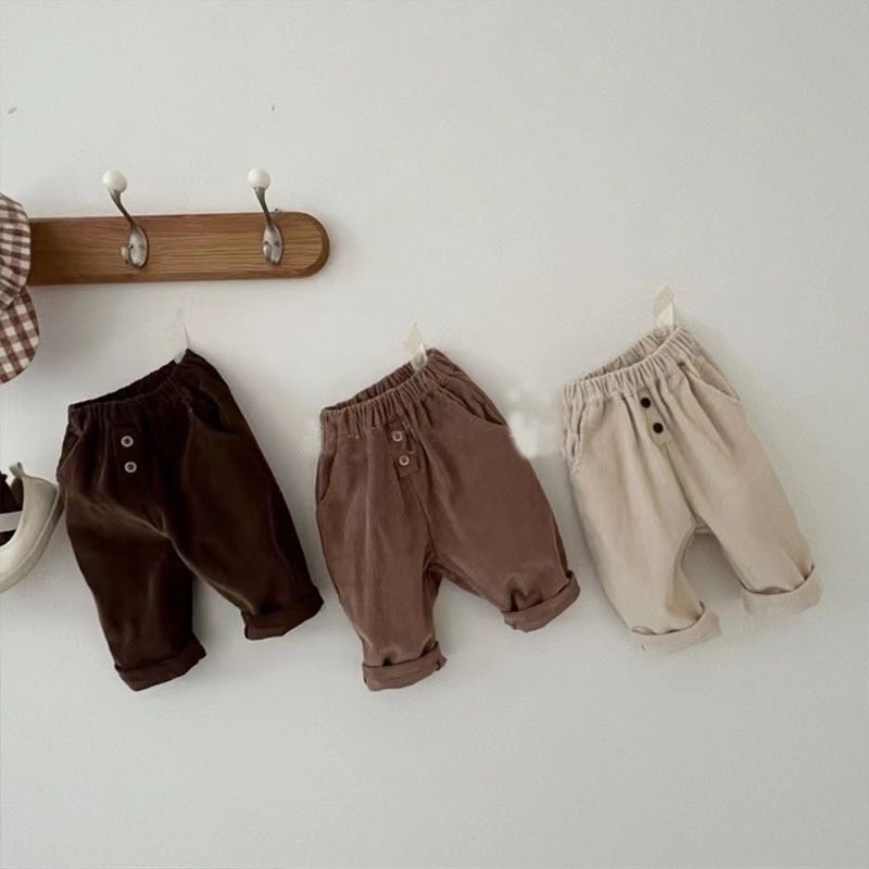 雙鈕釦素面休閒褲