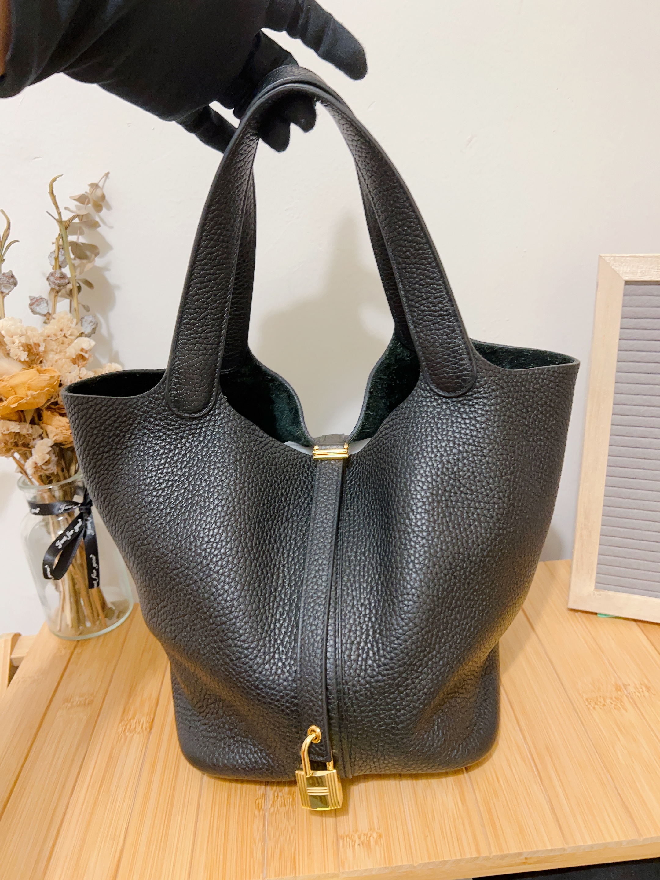 Hermes Picotin 22 / Stamp Y / Black GHW