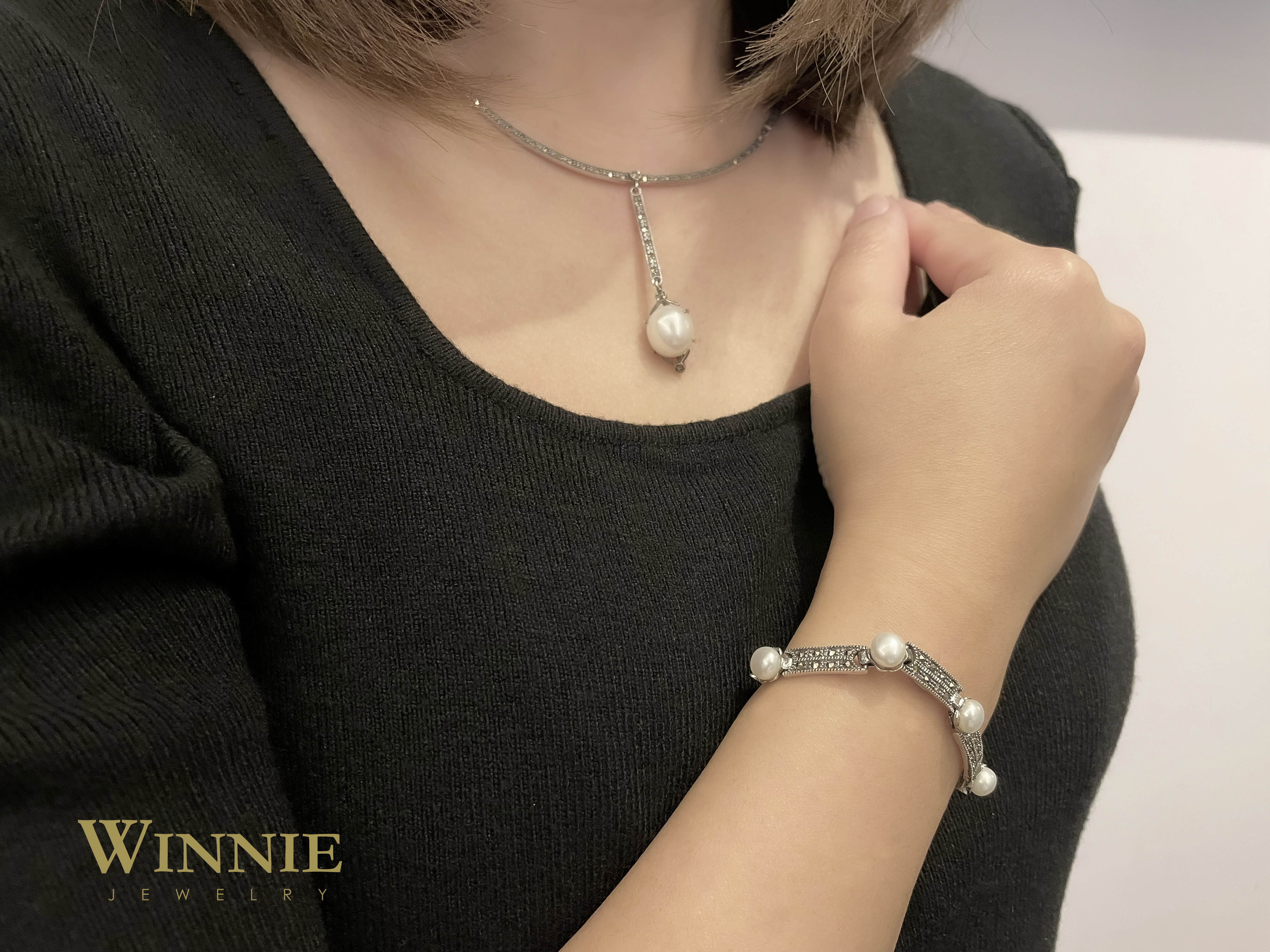 俐落直線珍珠頸鍊