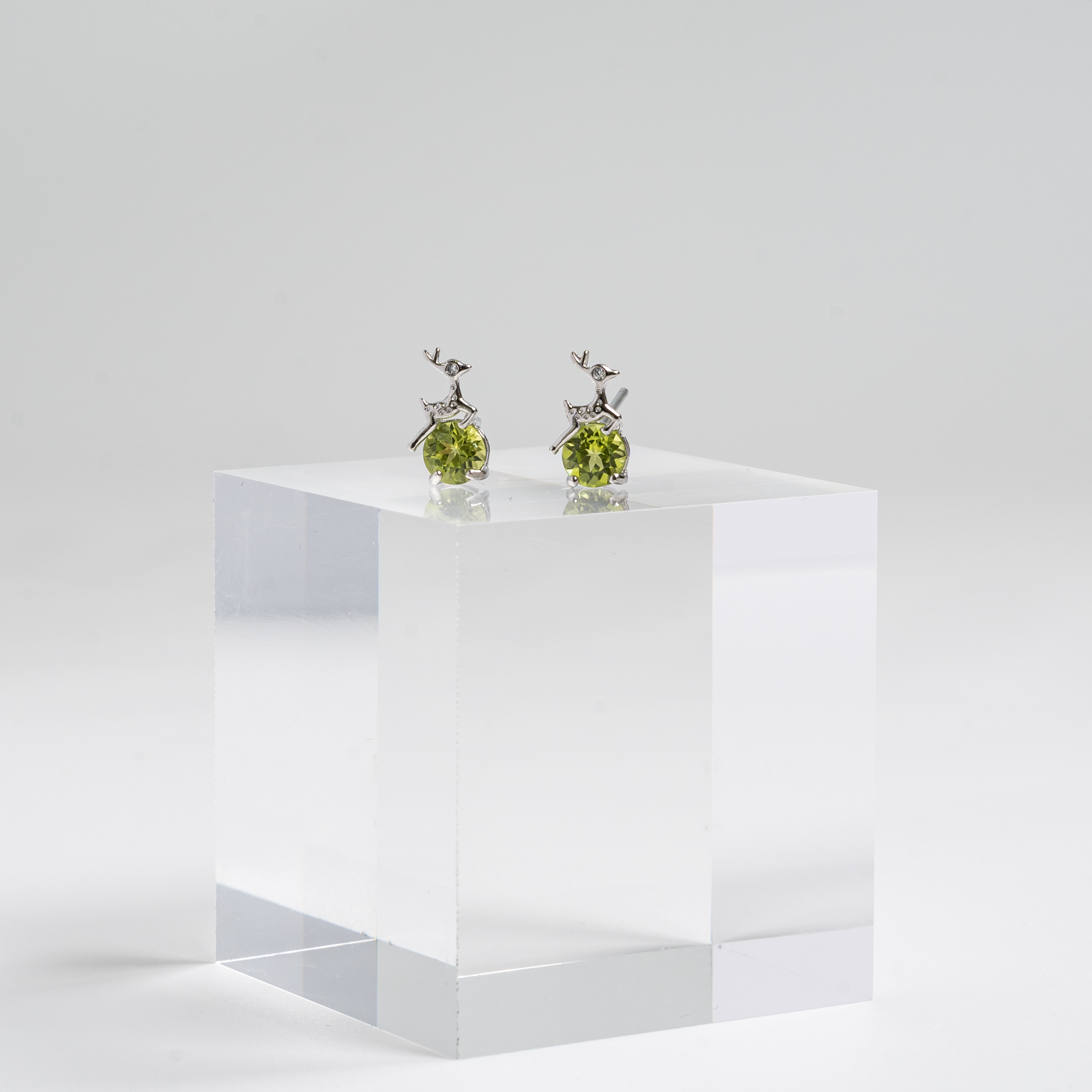 【橄欖石】小鹿耳環