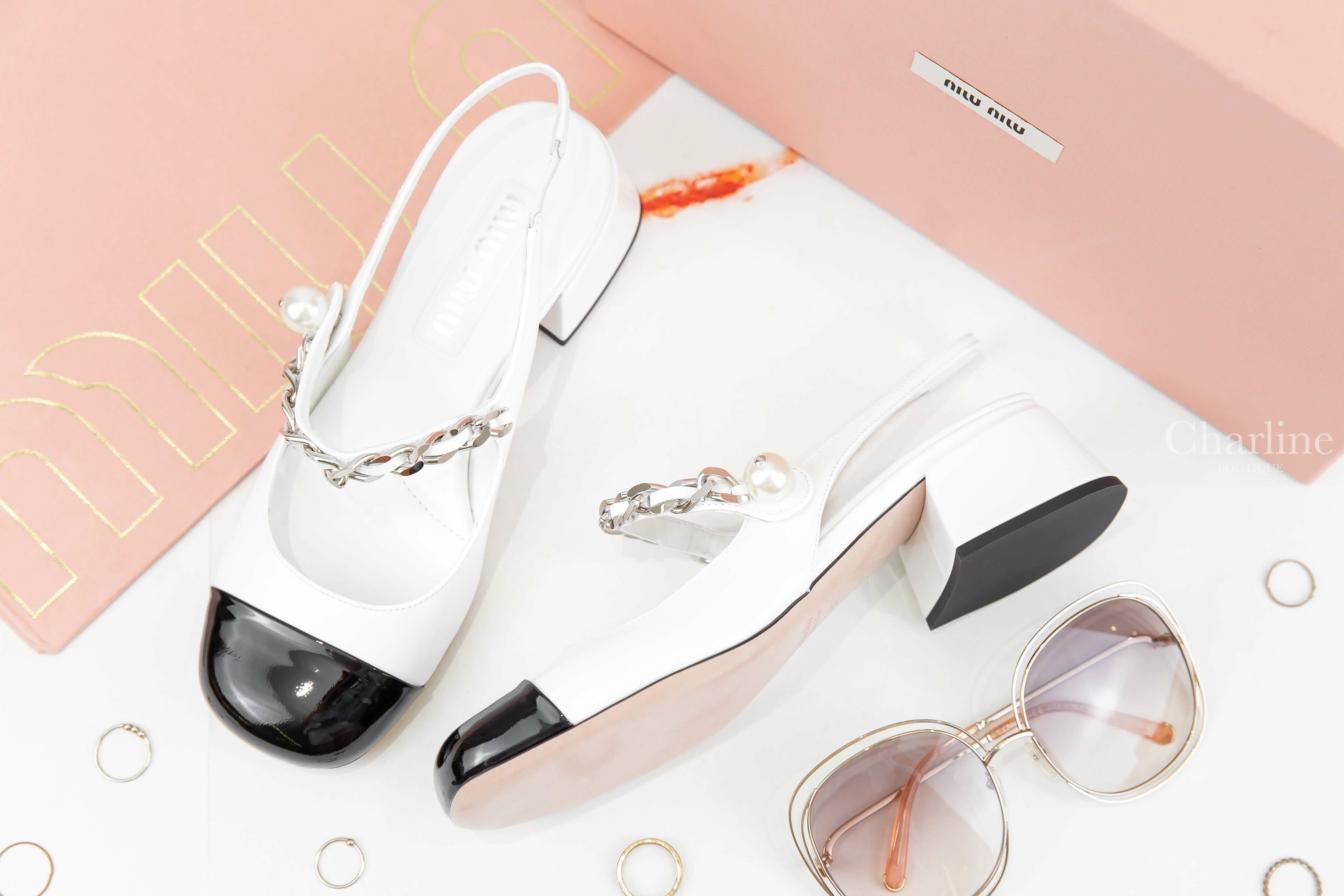MiuMiu Leather Slingback Pumps 白色拼黑色漆皮銀鍊珍珠低跟瑪莉珍鞋-Charline Boutique精品代購