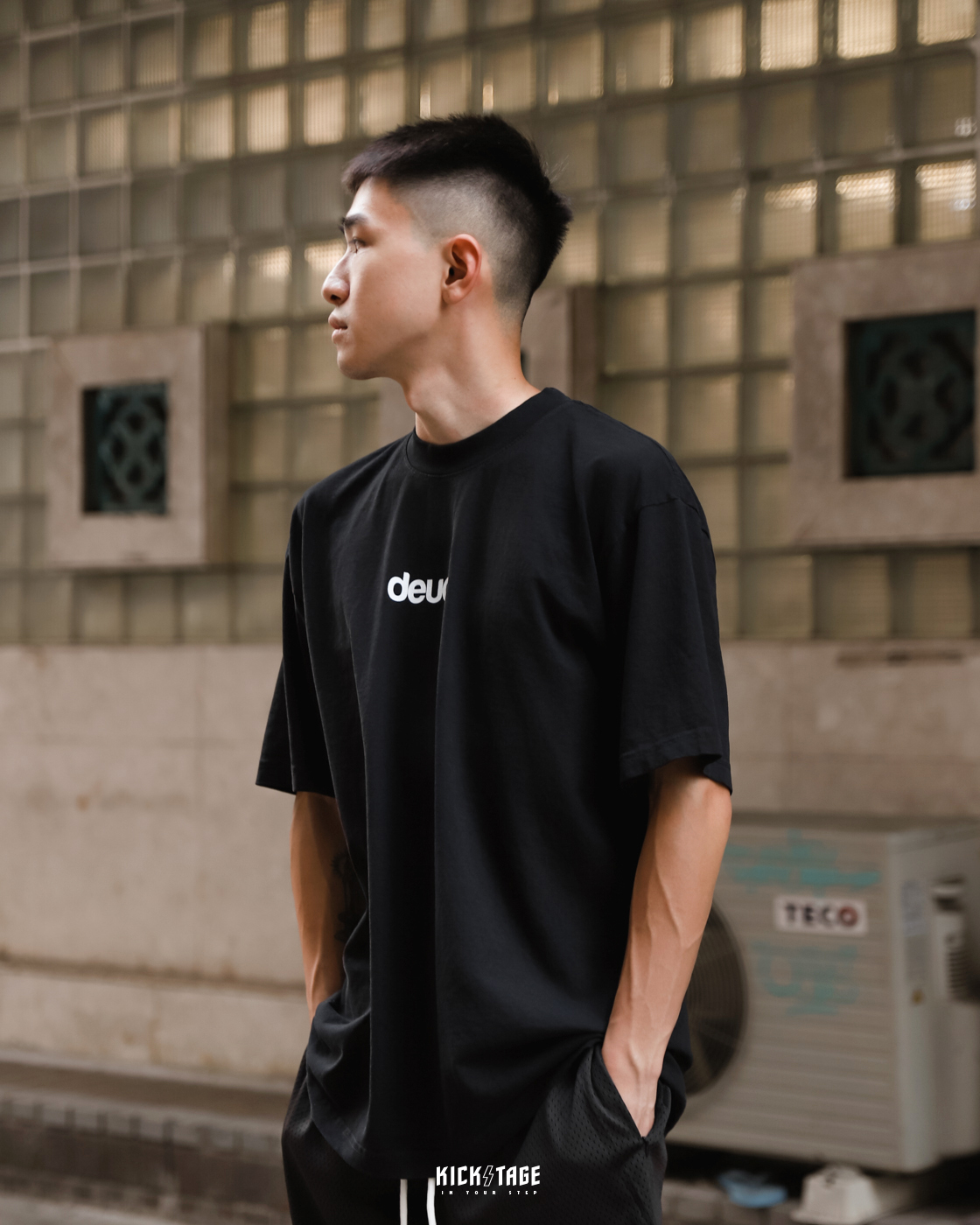 [售出無退換]男女款 Deuce Brand Peace Tee 黑色 白色 灰色 背後大LOGO 運動 訓練 短袖 短T【DE016】