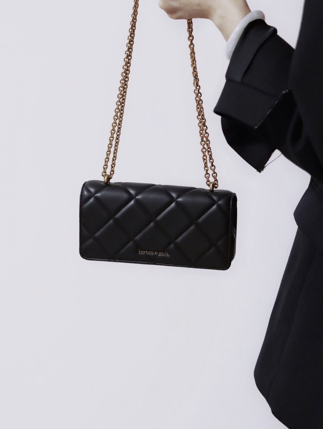 <快速出貨> Charles&Keith 菱格紋WOC 奶油白/經典黑