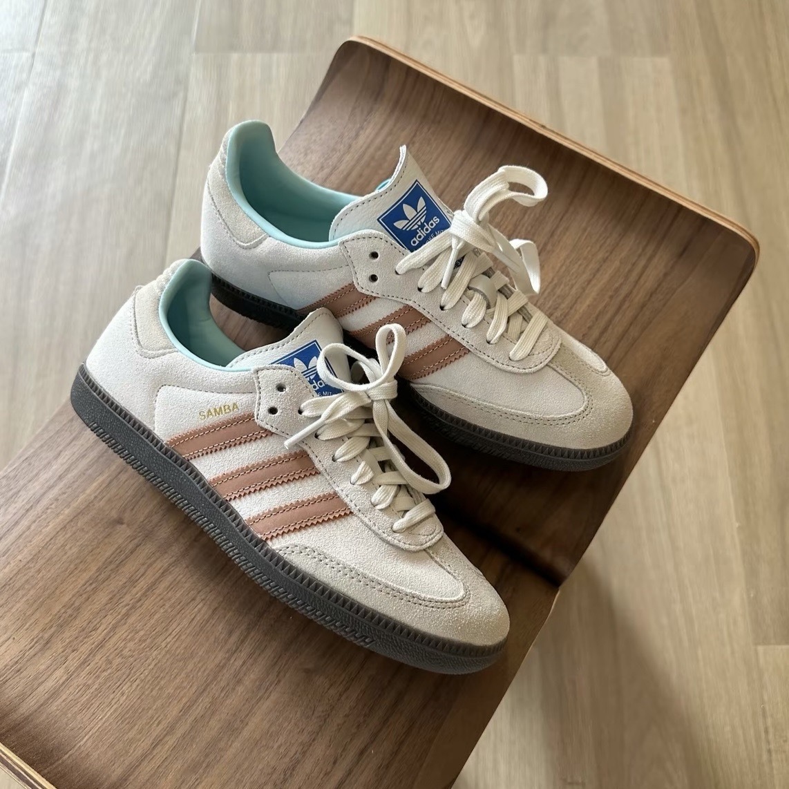 ADIDAS ORIGINALS SAMBA 草莓牛奶 ID2047