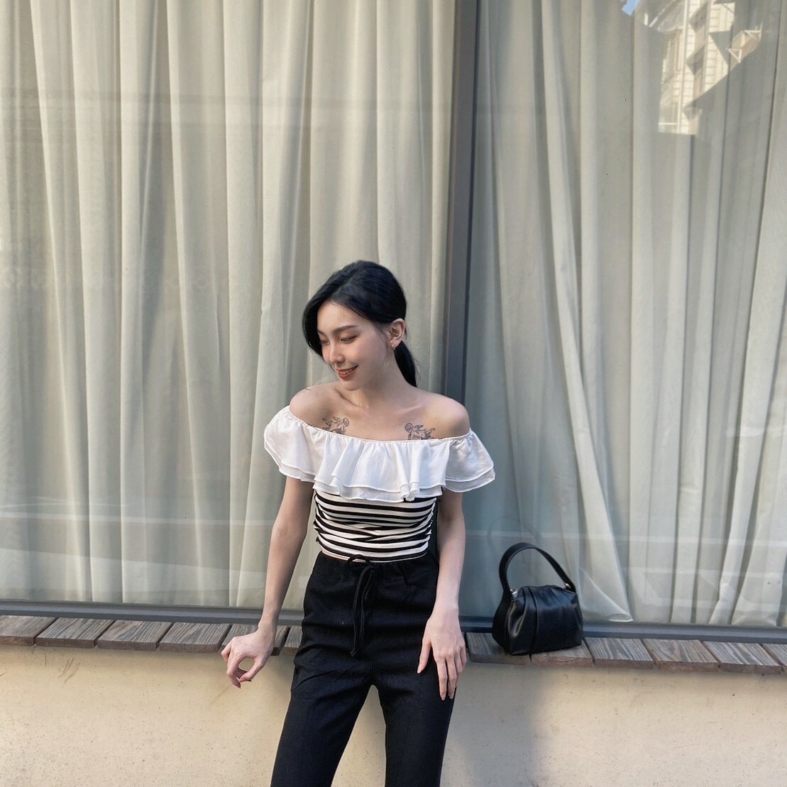 氣質荷葉一字領上衣/三色