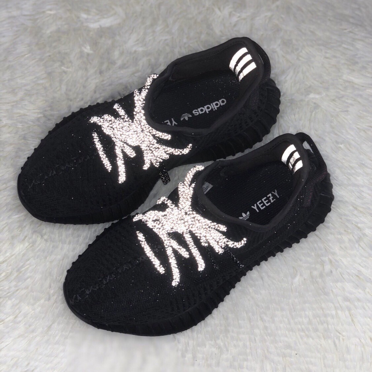 NICEDAY 代購 Adidas Yeezy Boost 350 v2 黑天使 反光 椰子 男女尺寸 FU9006