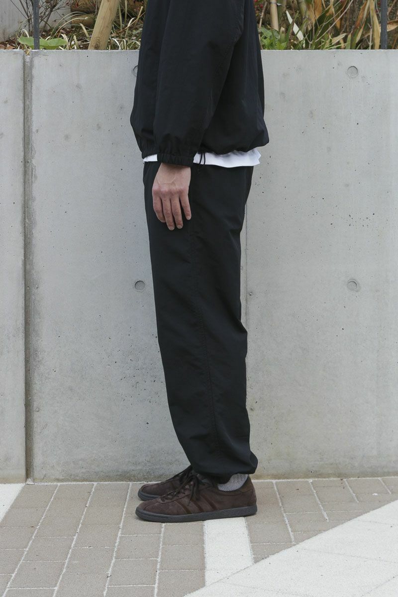 UNIVERSAL PRODUCTS NYLON TRACK PANTS (2色)