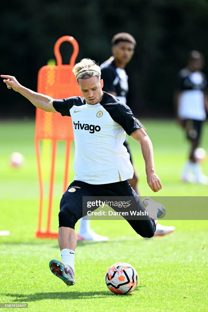 2023 Chelsea Training Shirt - Green