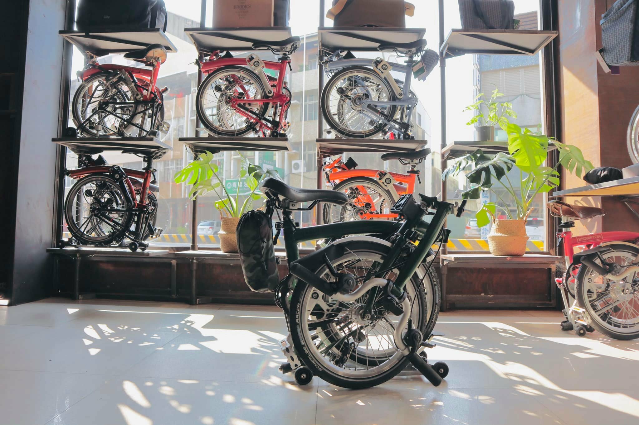 Brompton x Rin Project