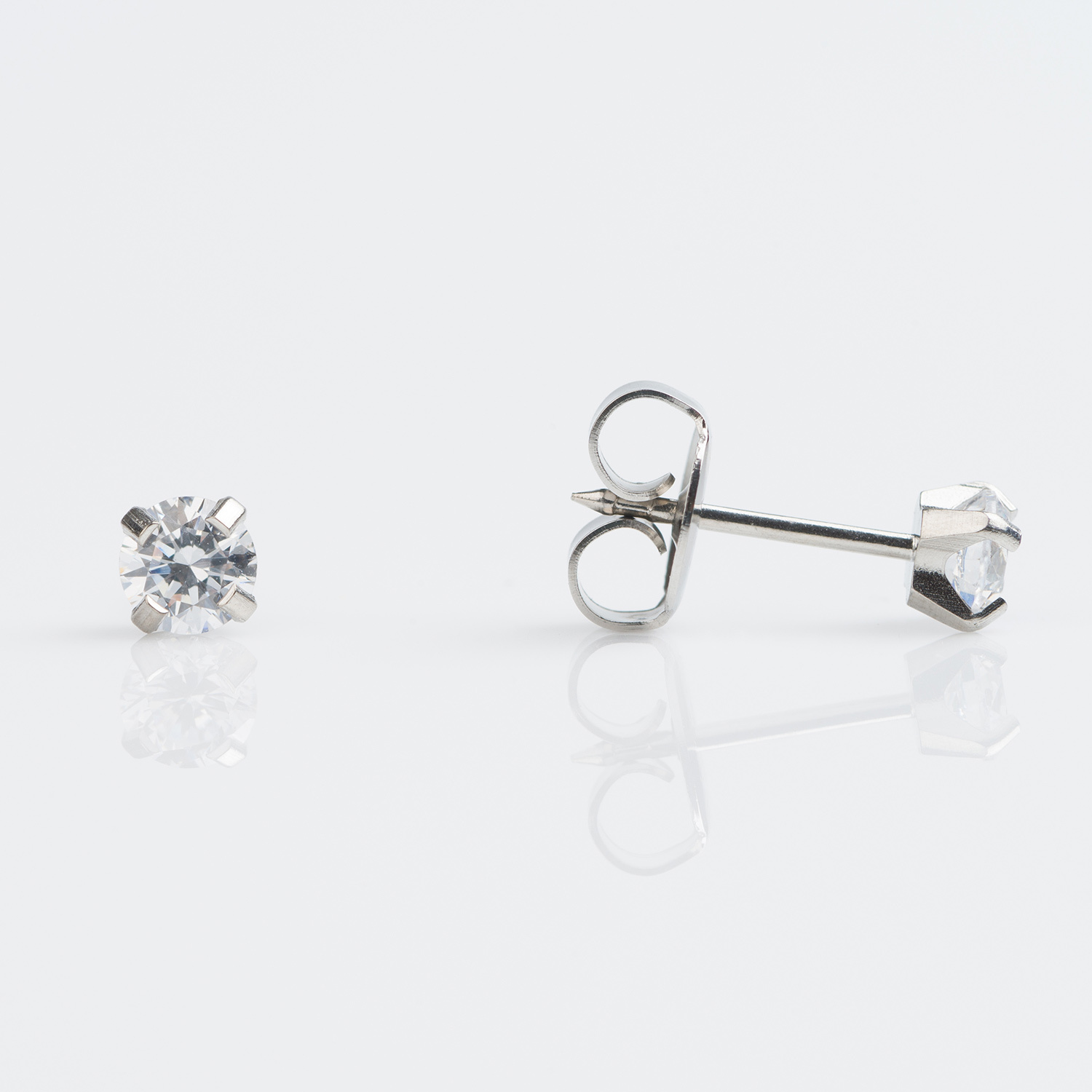 STUDEX, PROFESSIONAL EAR PIERCING, 專業穿耳服務