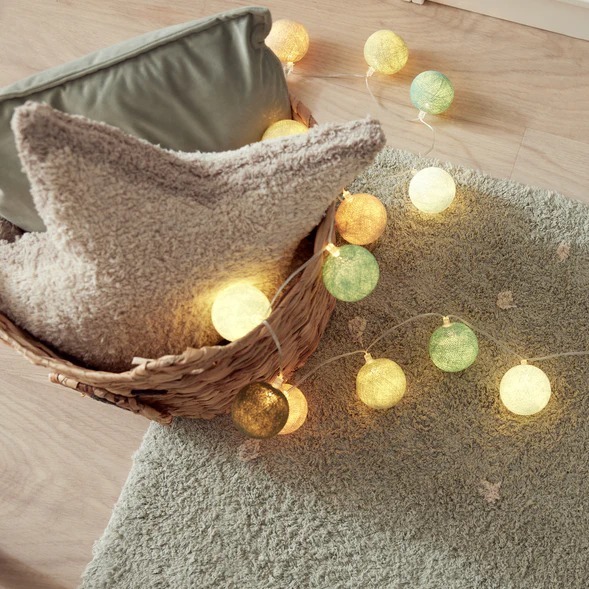 Lifetime Tufted Cushion - Essence