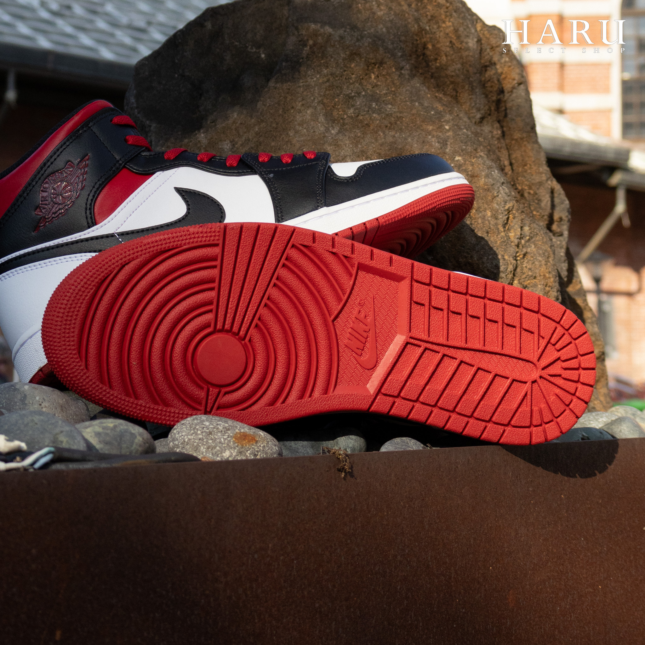 即將到貨Air Jordan 1 Mid 'Gym Red' 黑腳趾禁止轉賣平替款芝加哥黑紅