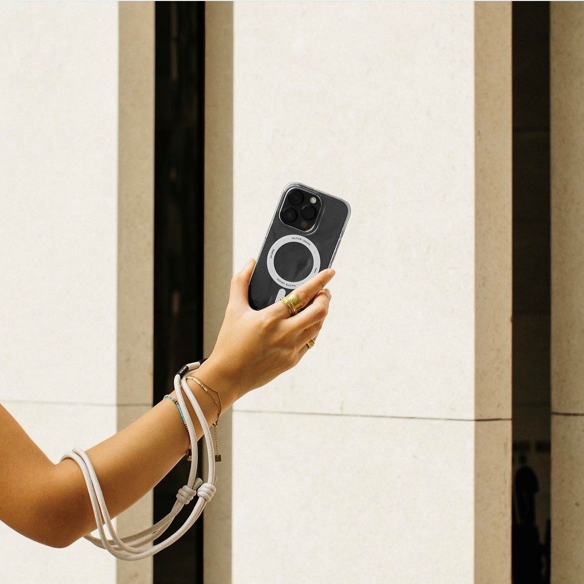 編織手機背繩 - 白礫石