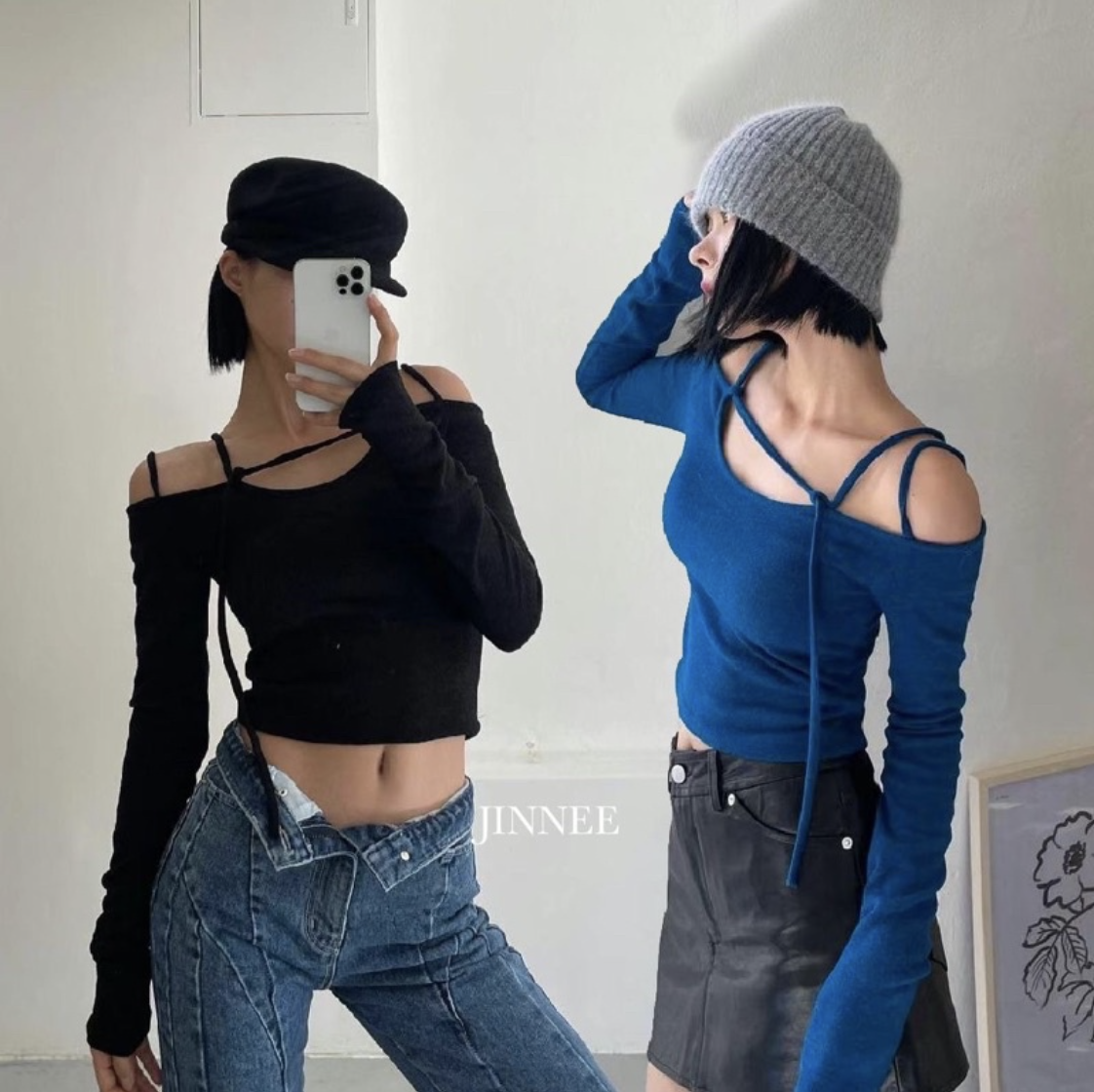 【JINNEE】(SALE) 韓國🇰🇷 細肩 膀帶 短版 上衣 輕歐美 長袖