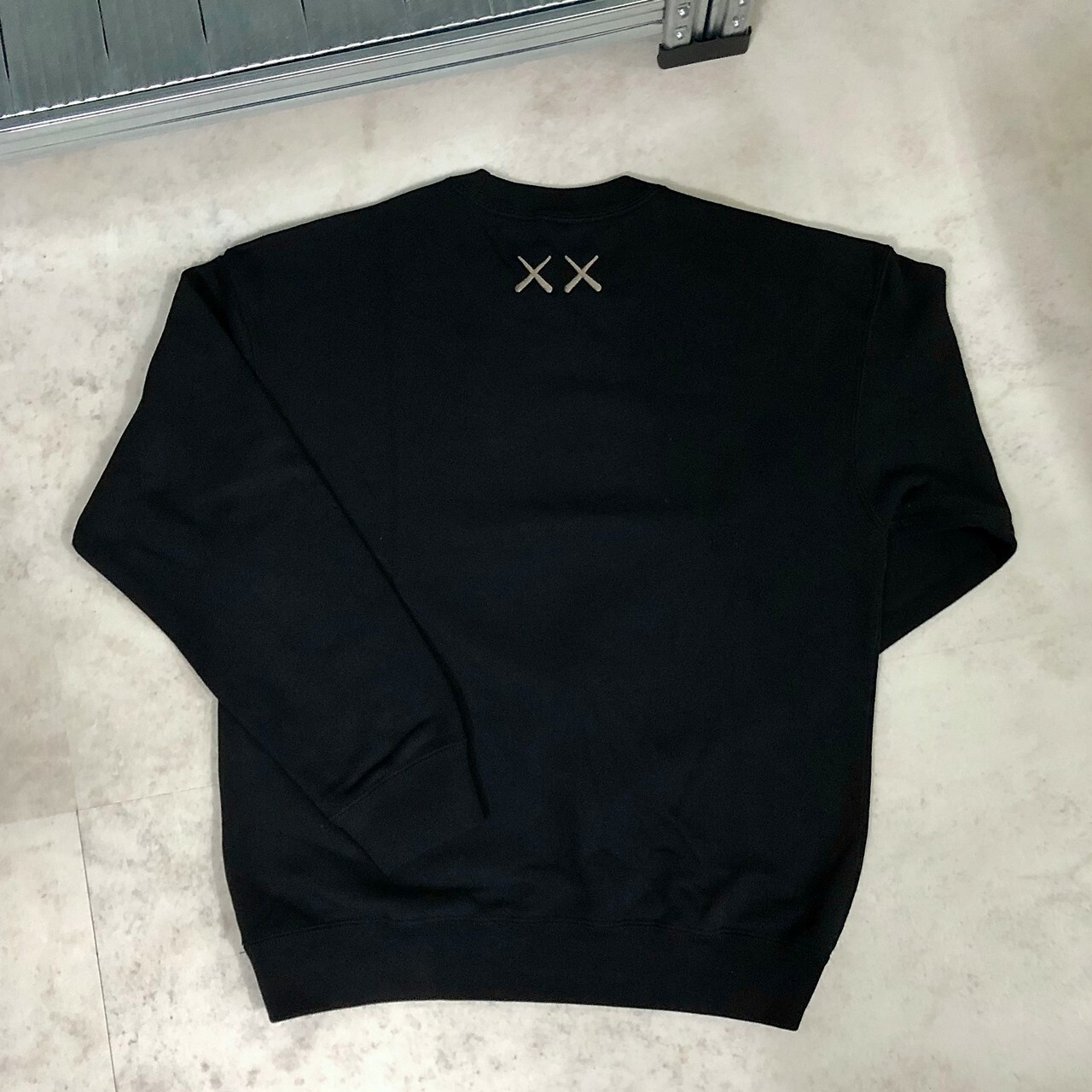 Uniqlo X Kaws UT系列聯名款 黑色大學Tee 長袖衛衣 341-467773