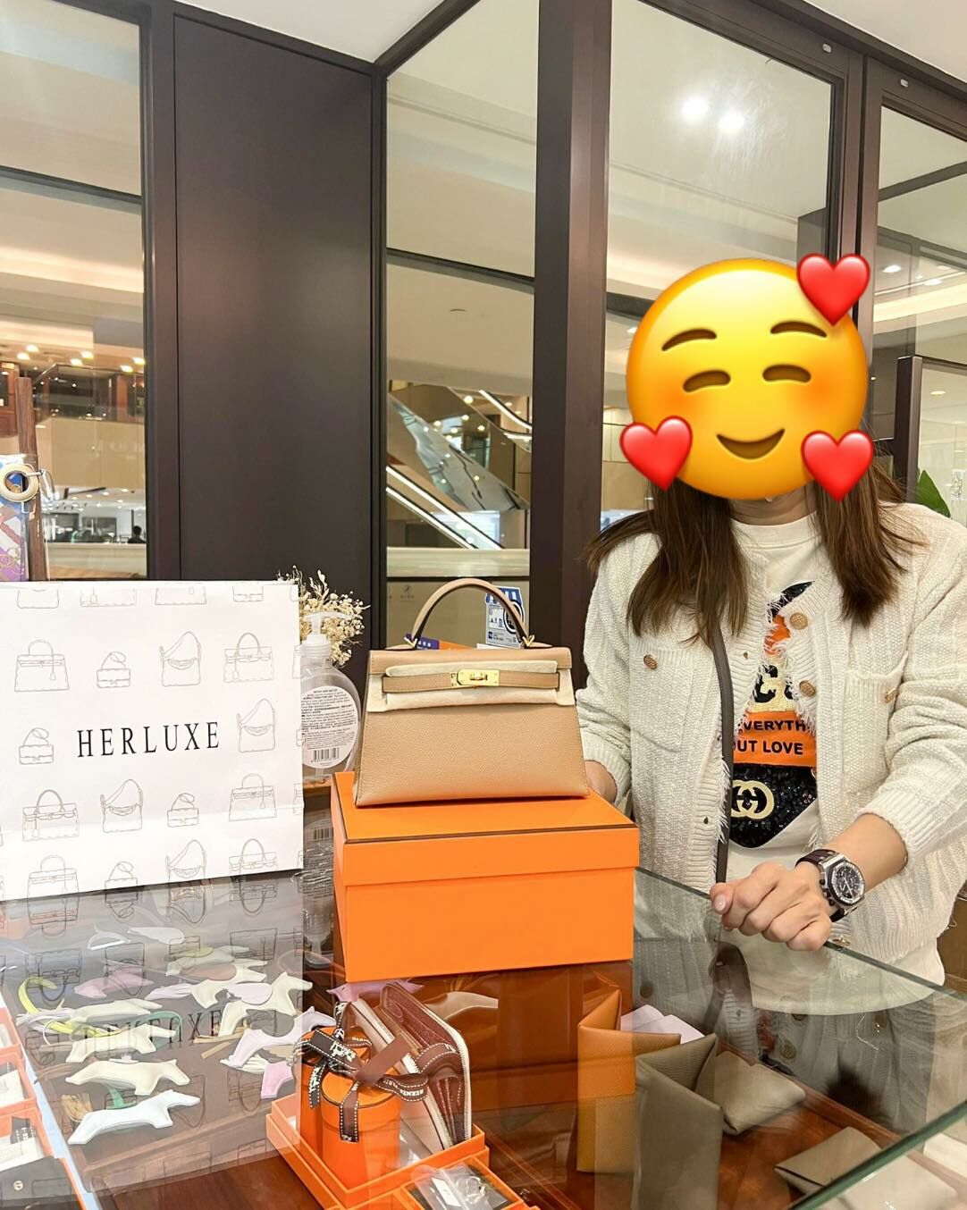 超爽快靚靚嚟pick up K20 奶茶色金扣☕🔑 靚靚眼光真好😍 呢隻小極品超級溫柔顯氣質👸🏻 多謝你對我哋嘅100%信任同支持❤️ 我哋會繼續提供更優質的服務與品質💪