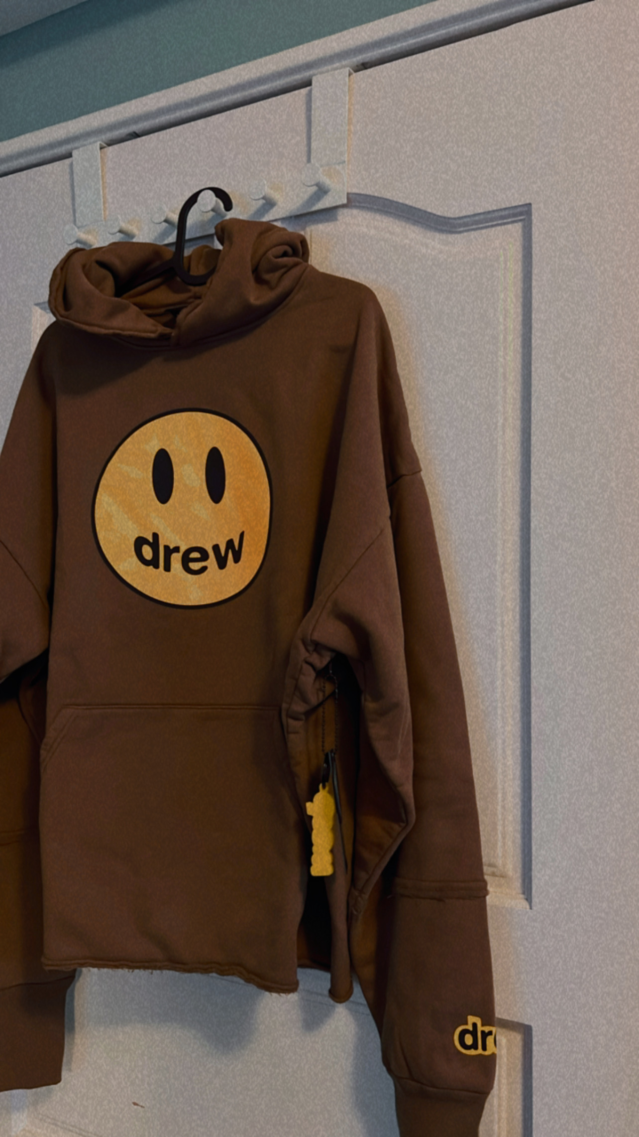 Drew 咖啡色破壞帽踢