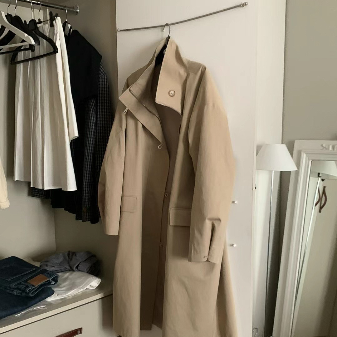 立領設計排釦高質感滑順風衣外