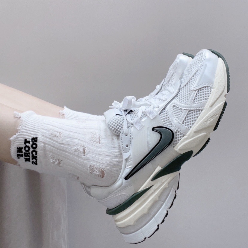 【Focus Store】預購 Nike V2K Run "White Green" 白綠 復古跑鞋 FD0736-101