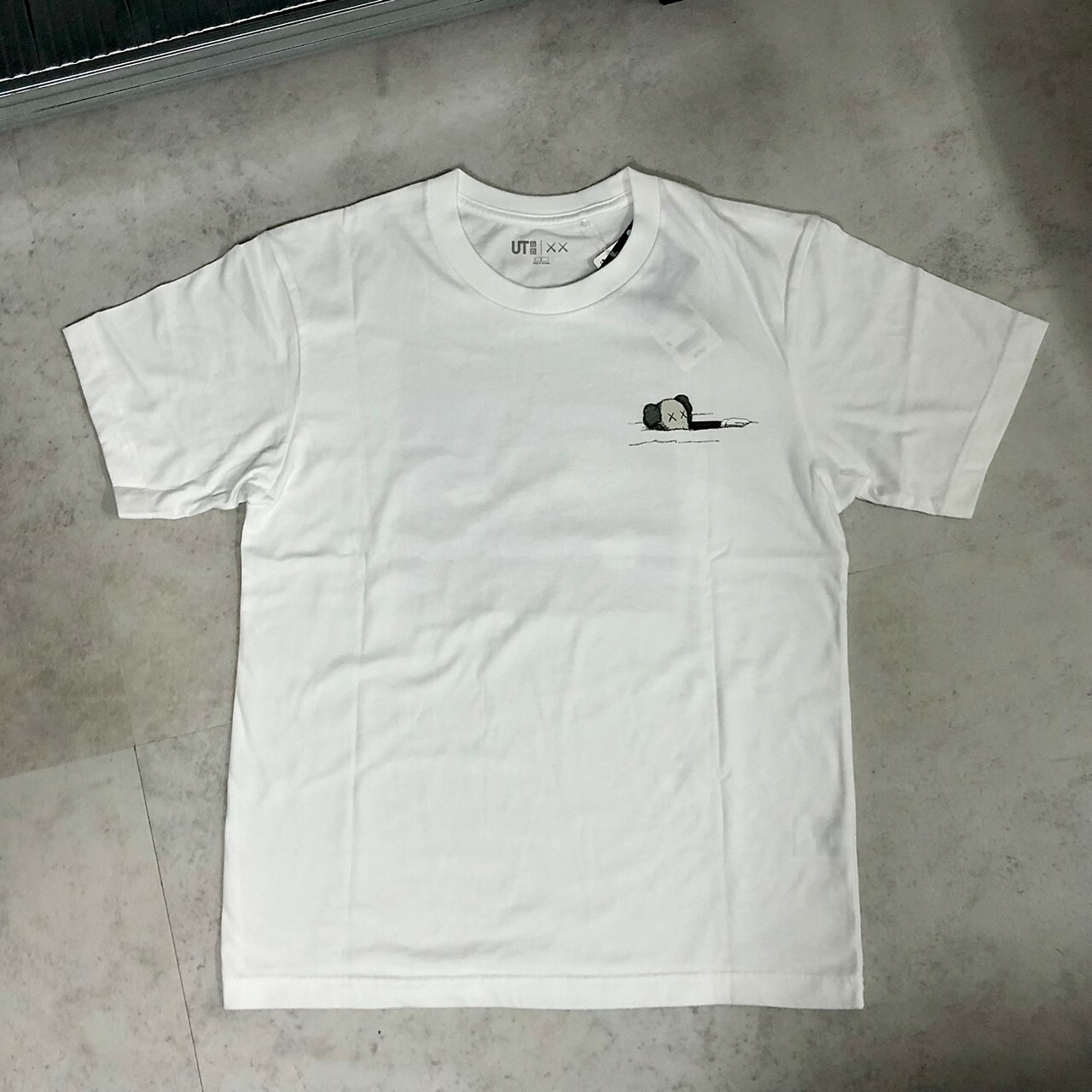 Uniqlo X Kaws UT系列聯名款 白色短袖Tee 341-467525